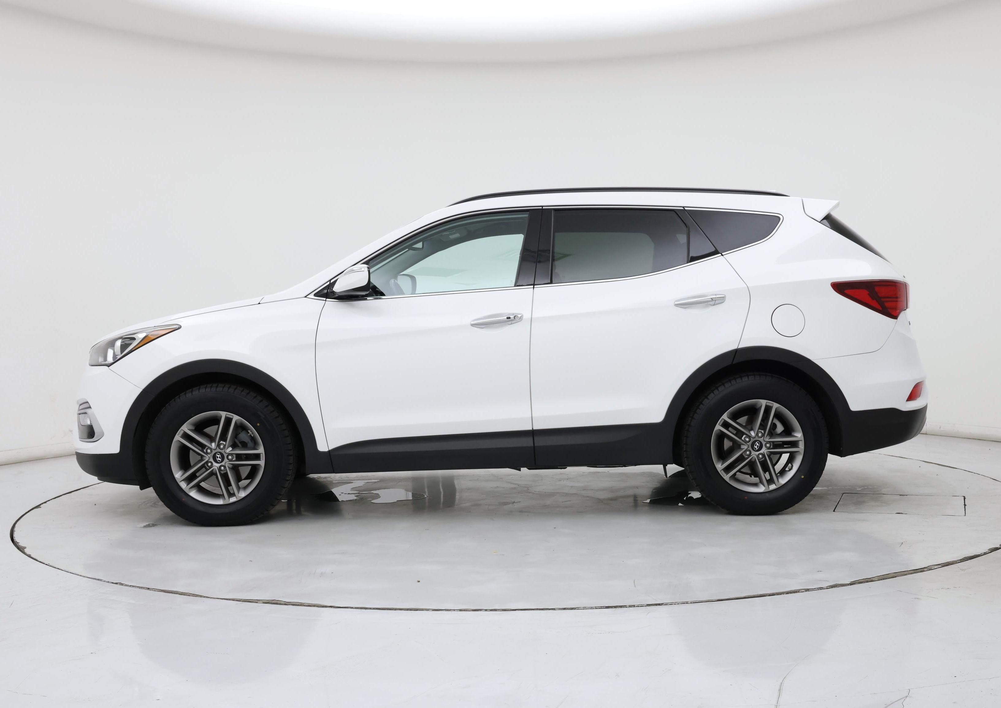 Thumbnail: 2017 Hyundai Santa Fe - 3