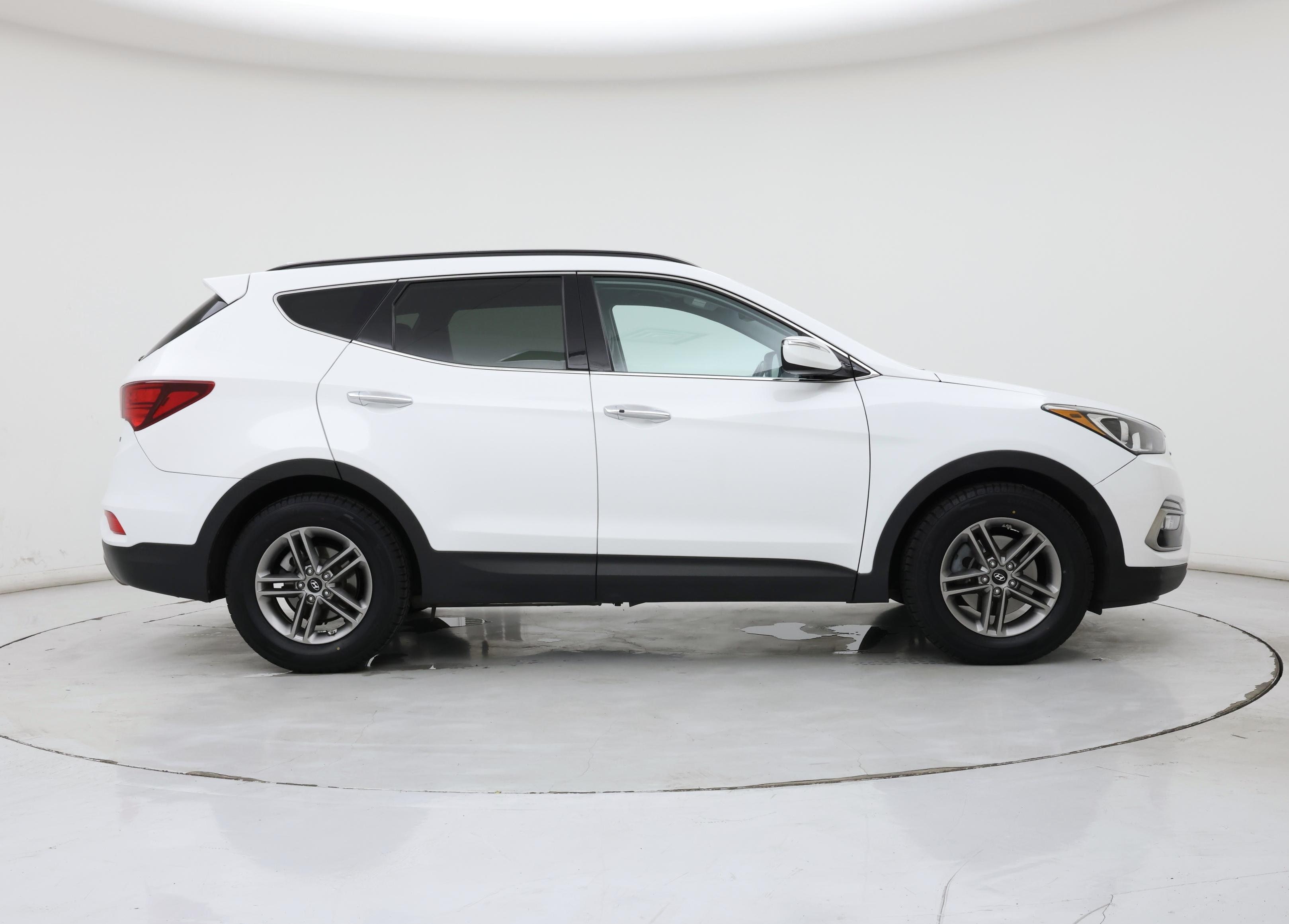 Thumbnail: 2017 Hyundai Santa Fe - 7