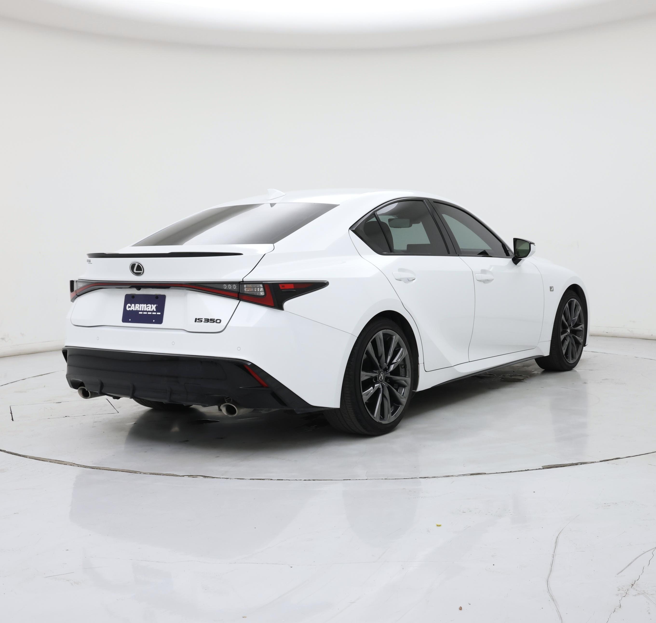 Thumbnail: 2022 Lexus IS - 8