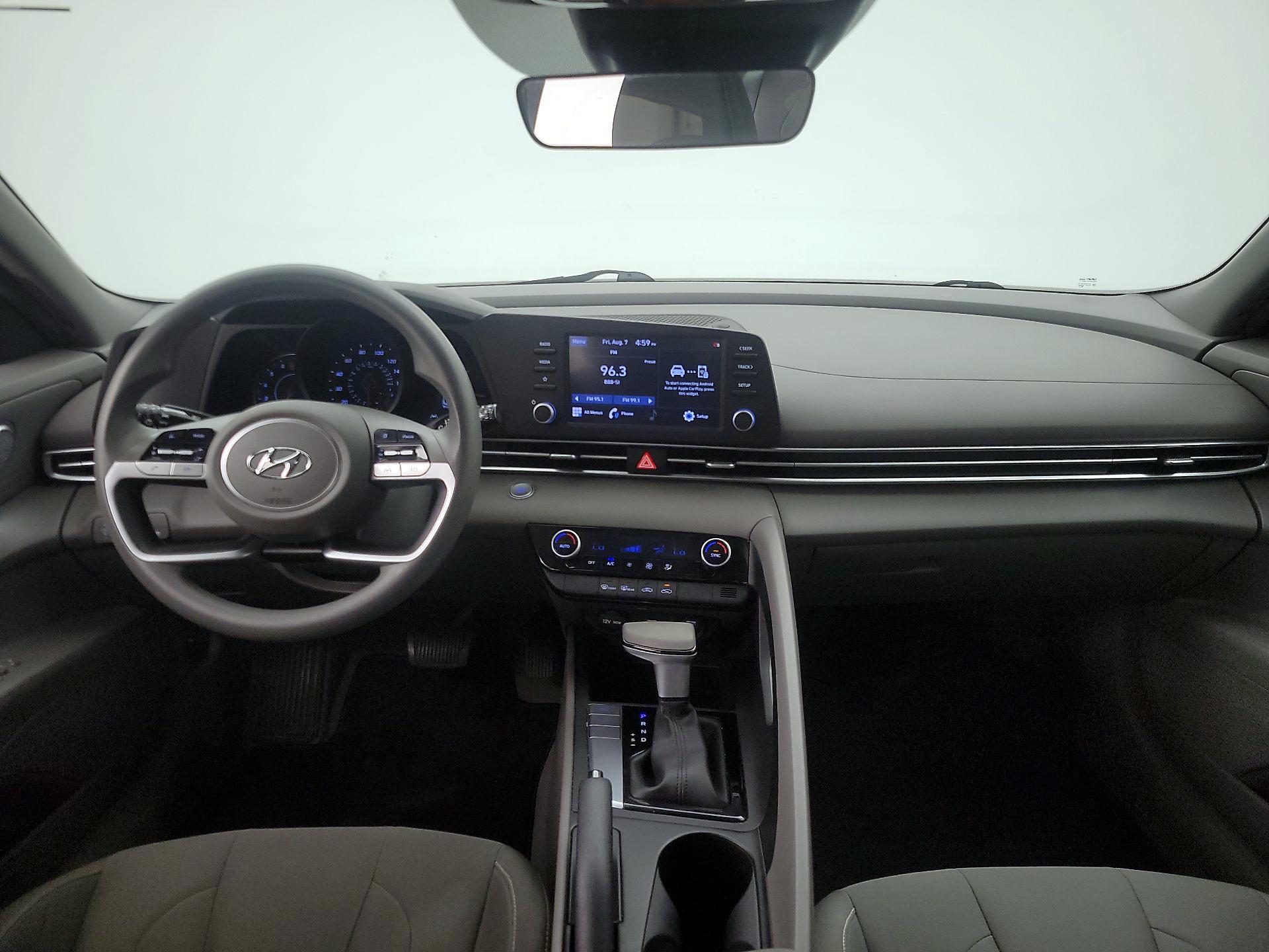 Thumbnail: 2022 Hyundai Elantra - 9