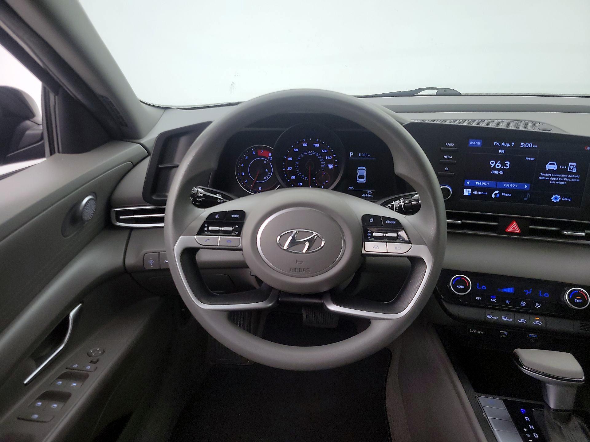 Thumbnail: 2022 Hyundai Elantra - 10