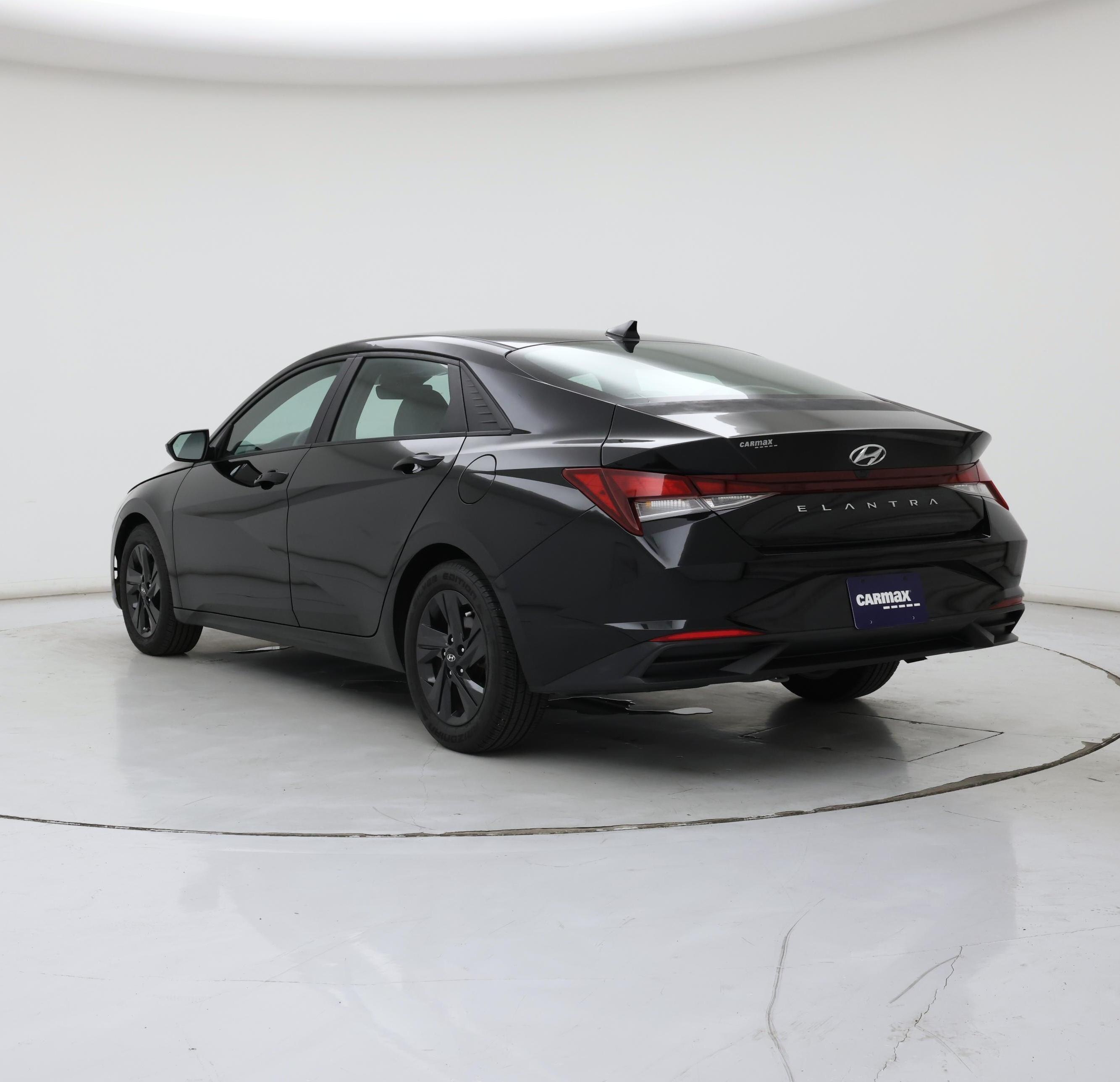 Thumbnail: 2022 Hyundai Elantra - 2