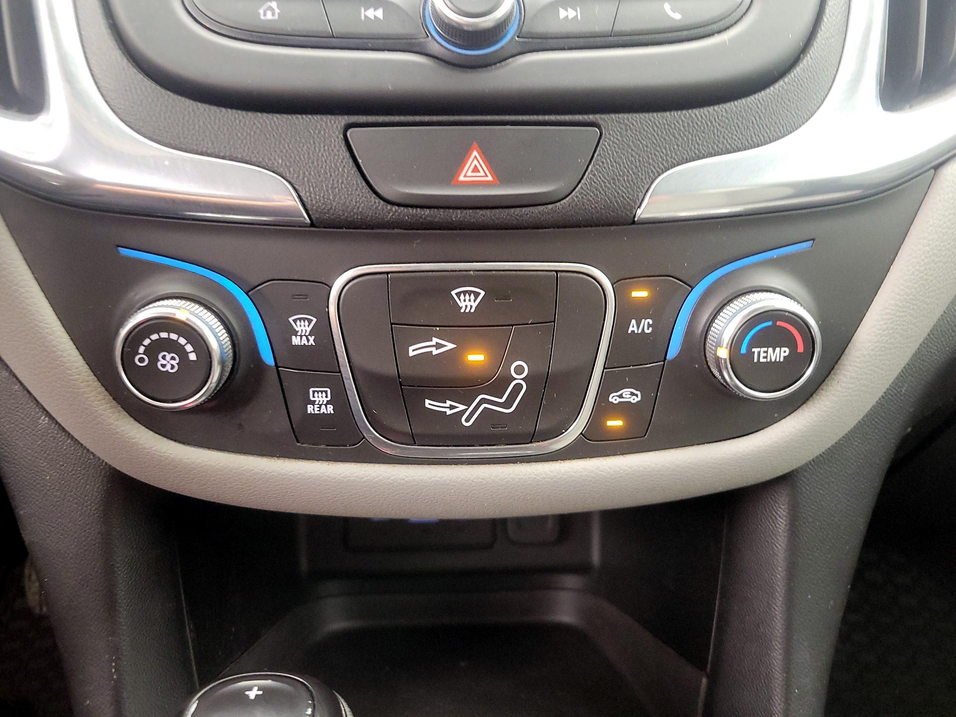 Thumbnail: 2019 Chevrolet Equinox - 16