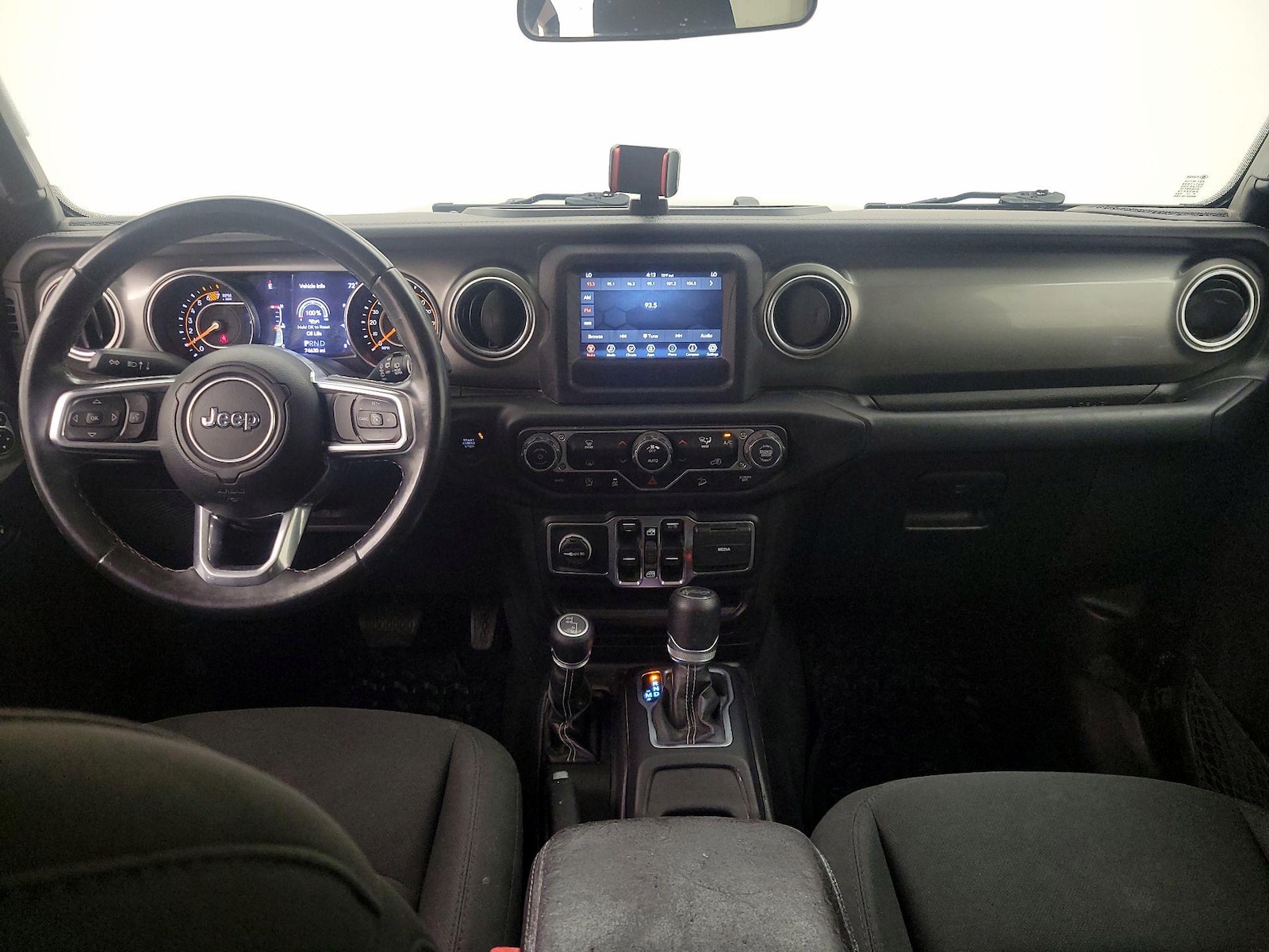 Apple CarPlay® & Android Auto™