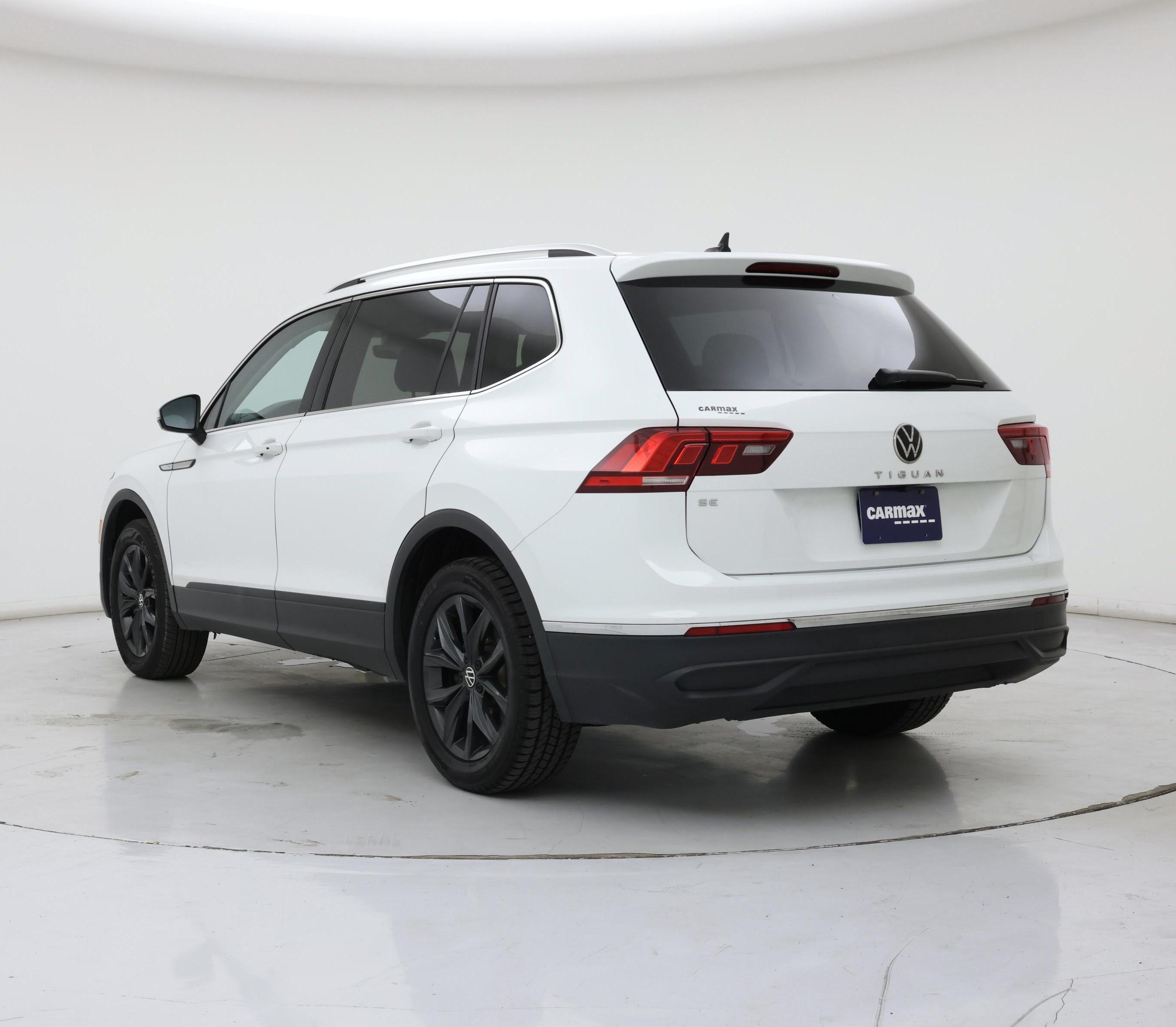 Thumbnail: 2024 Volkswagen Tiguan - 2
