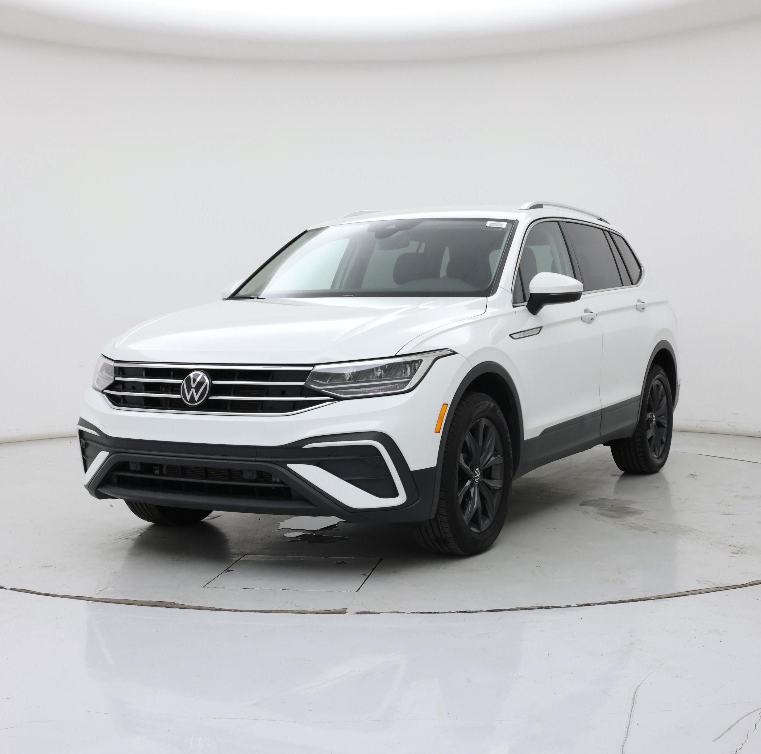 Thumbnail: 2024 Volkswagen Tiguan - 4