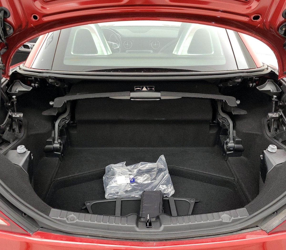 Trunk/Cargo (Seats Up)
