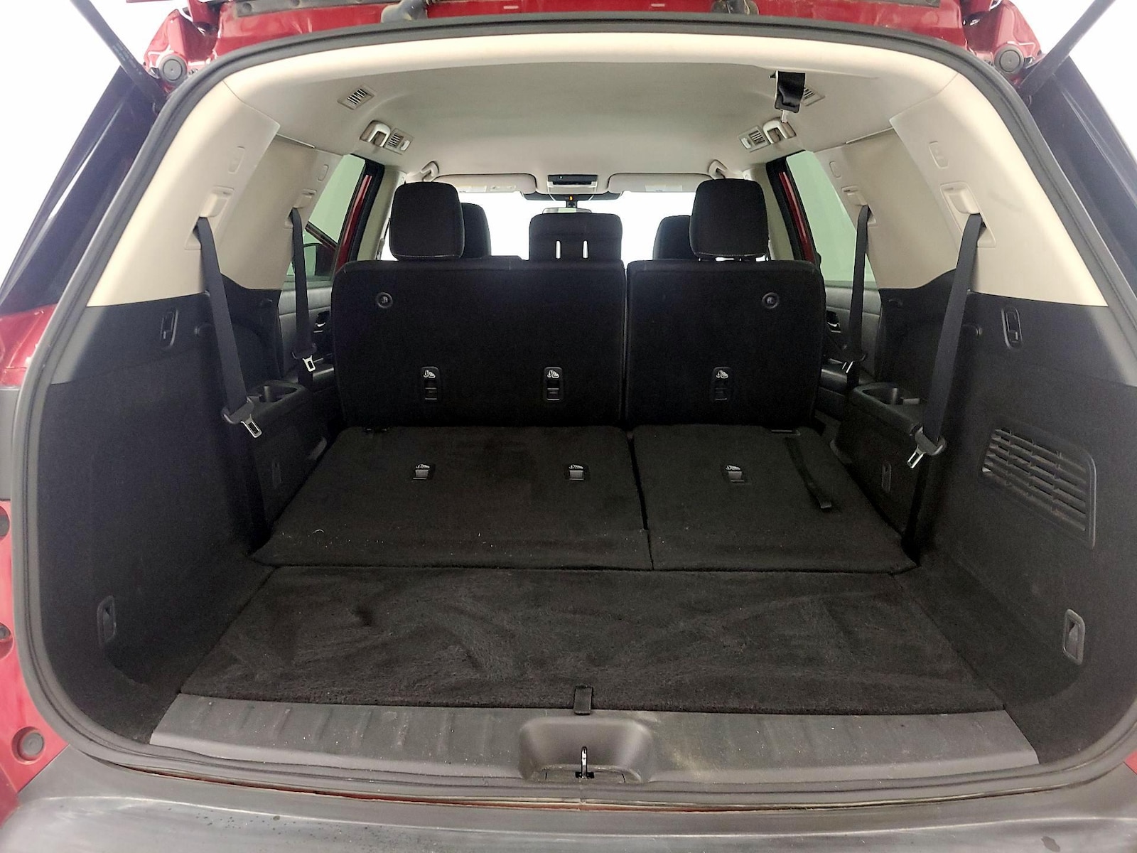 2023 Nissan Pathfinder SV - Photo 14