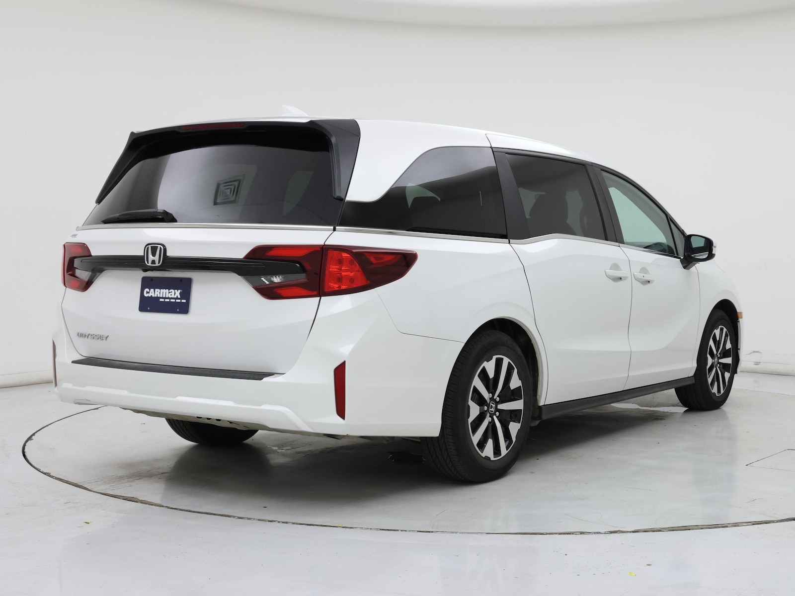 2026 Honda Odyssey EX-L - Photo 9