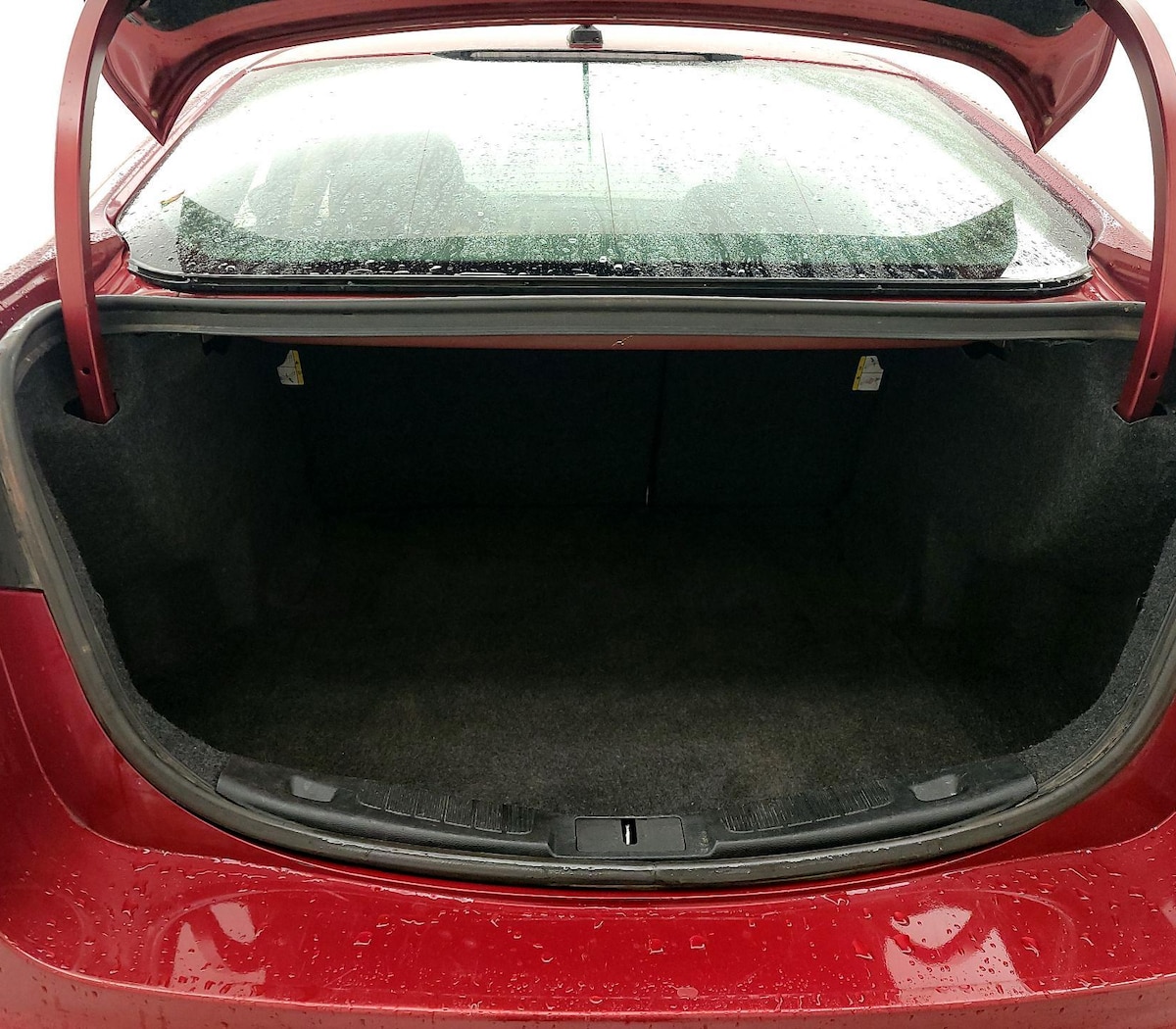 Trunk/Cargo (Seats Up)