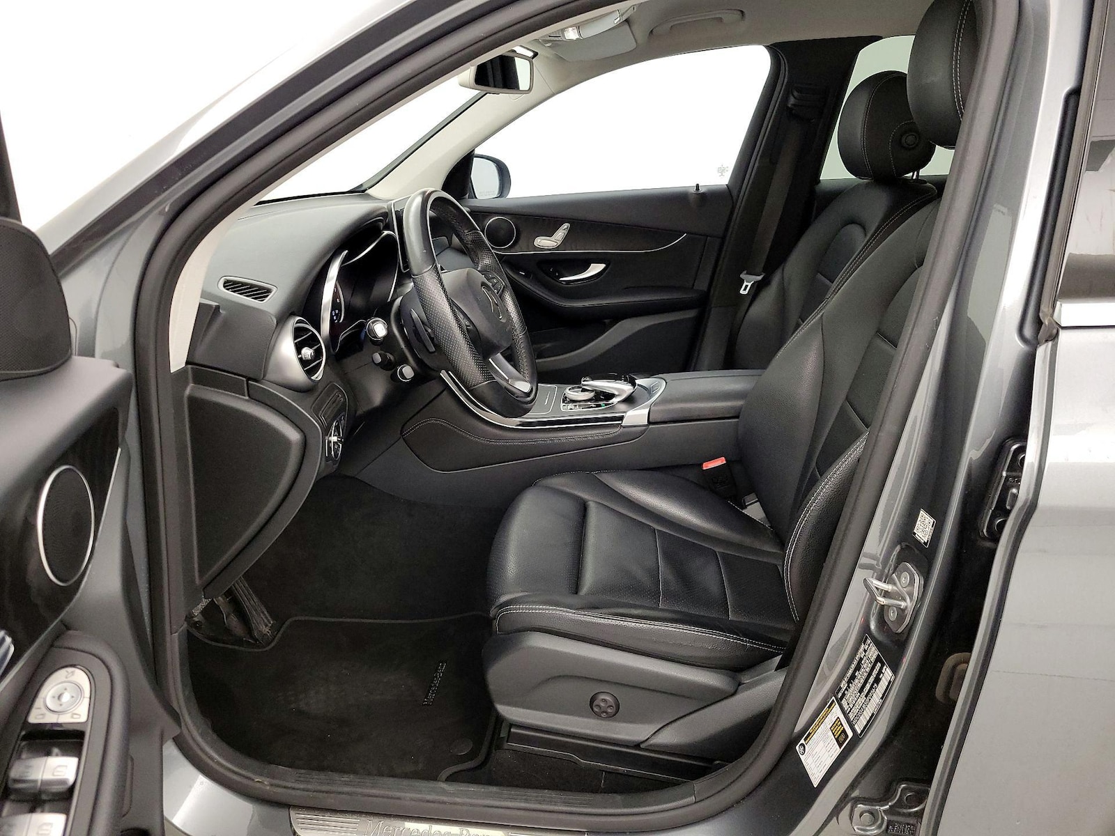 Power Seat(s) & Side Airbags