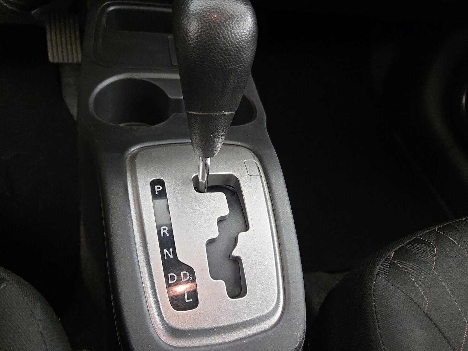 2024 Mitsubishi Mirage ES - Photo 18