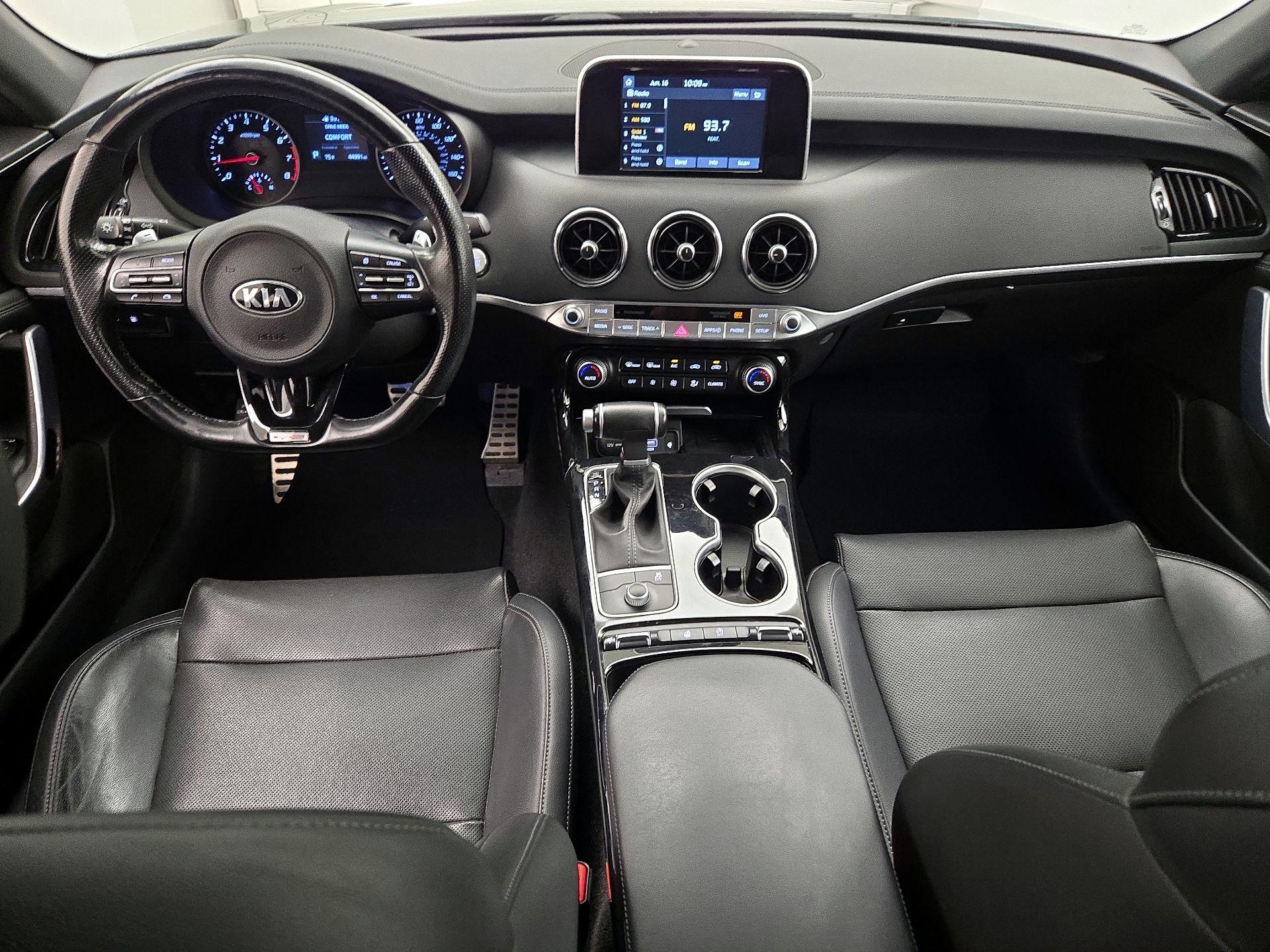 Thumbnail: 2020 Kia Stinger - 9