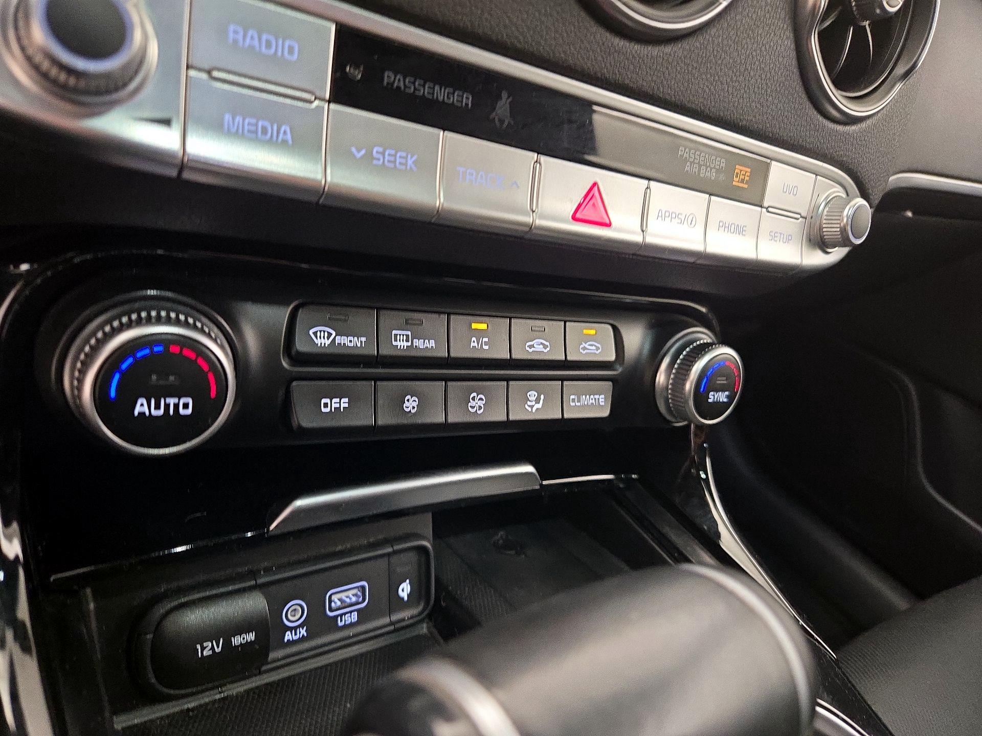Thumbnail: 2020 Kia Stinger - 16