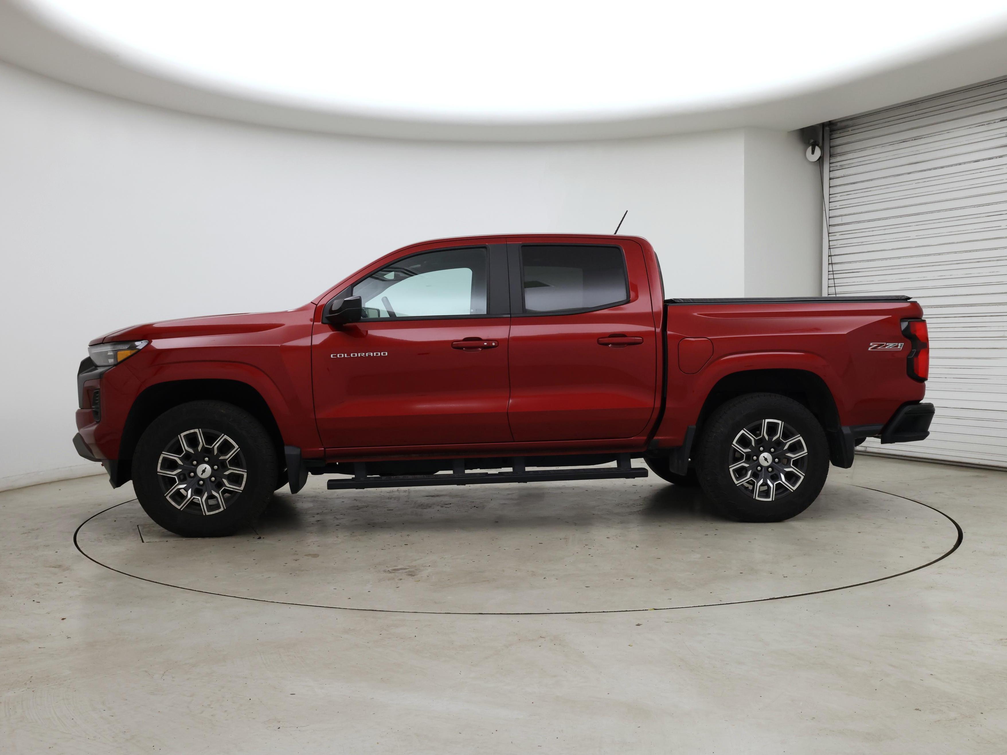 Thumbnail: 2024 Chevrolet Colorado - 3