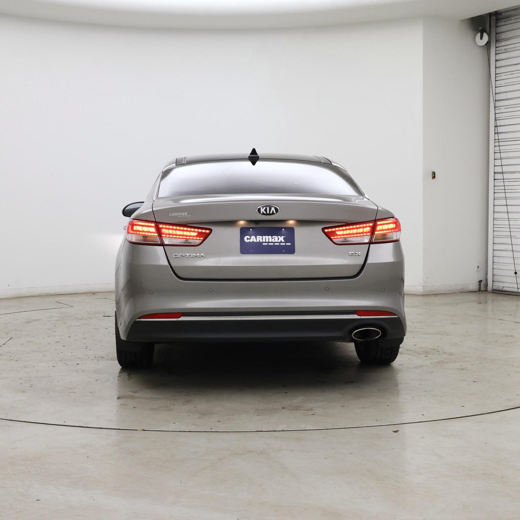 Thumbnail: 2016 Kia Optima - 6