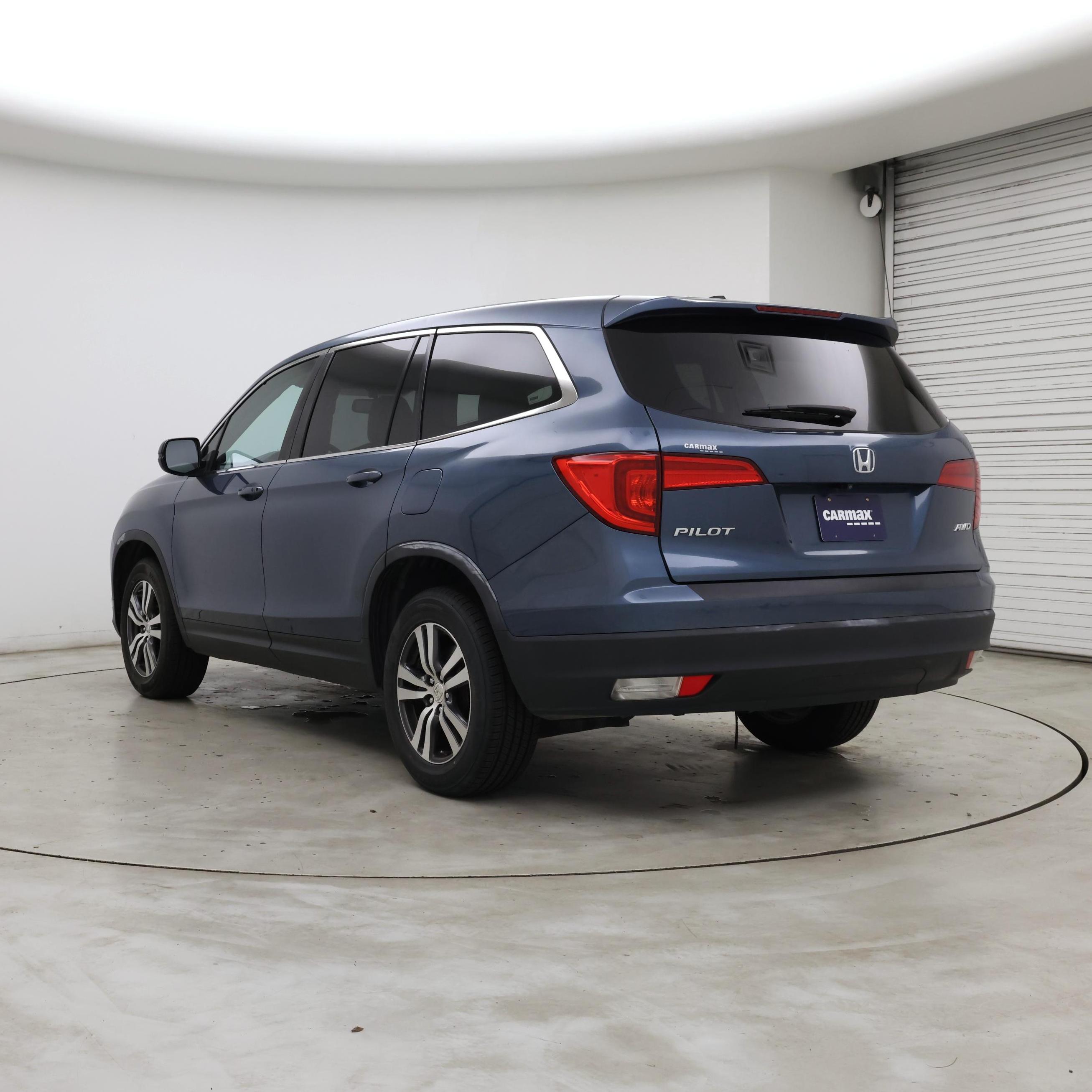 Thumbnail: 2018 Honda Pilot - 2