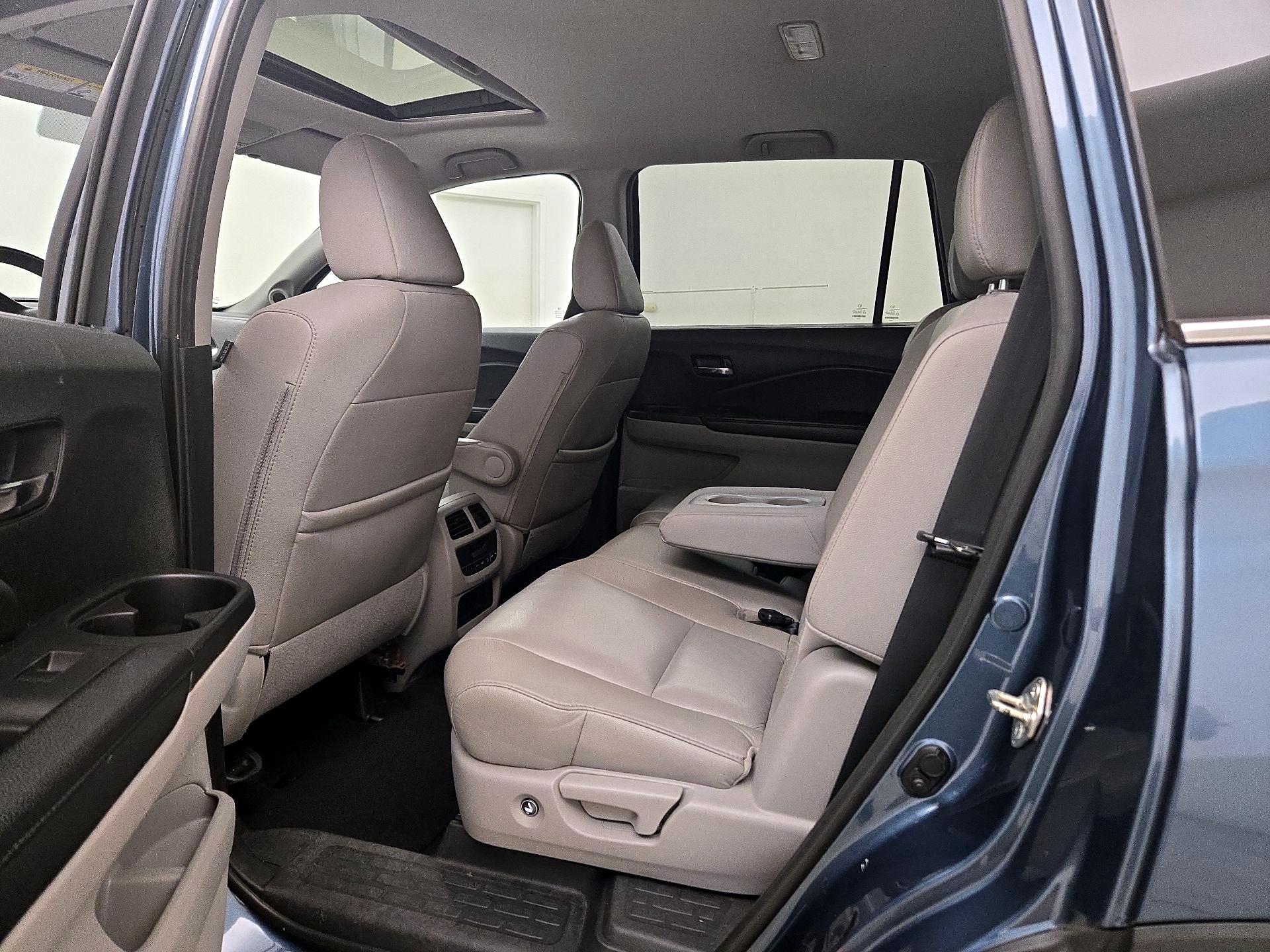 Thumbnail: 2018 Honda Pilot - 20