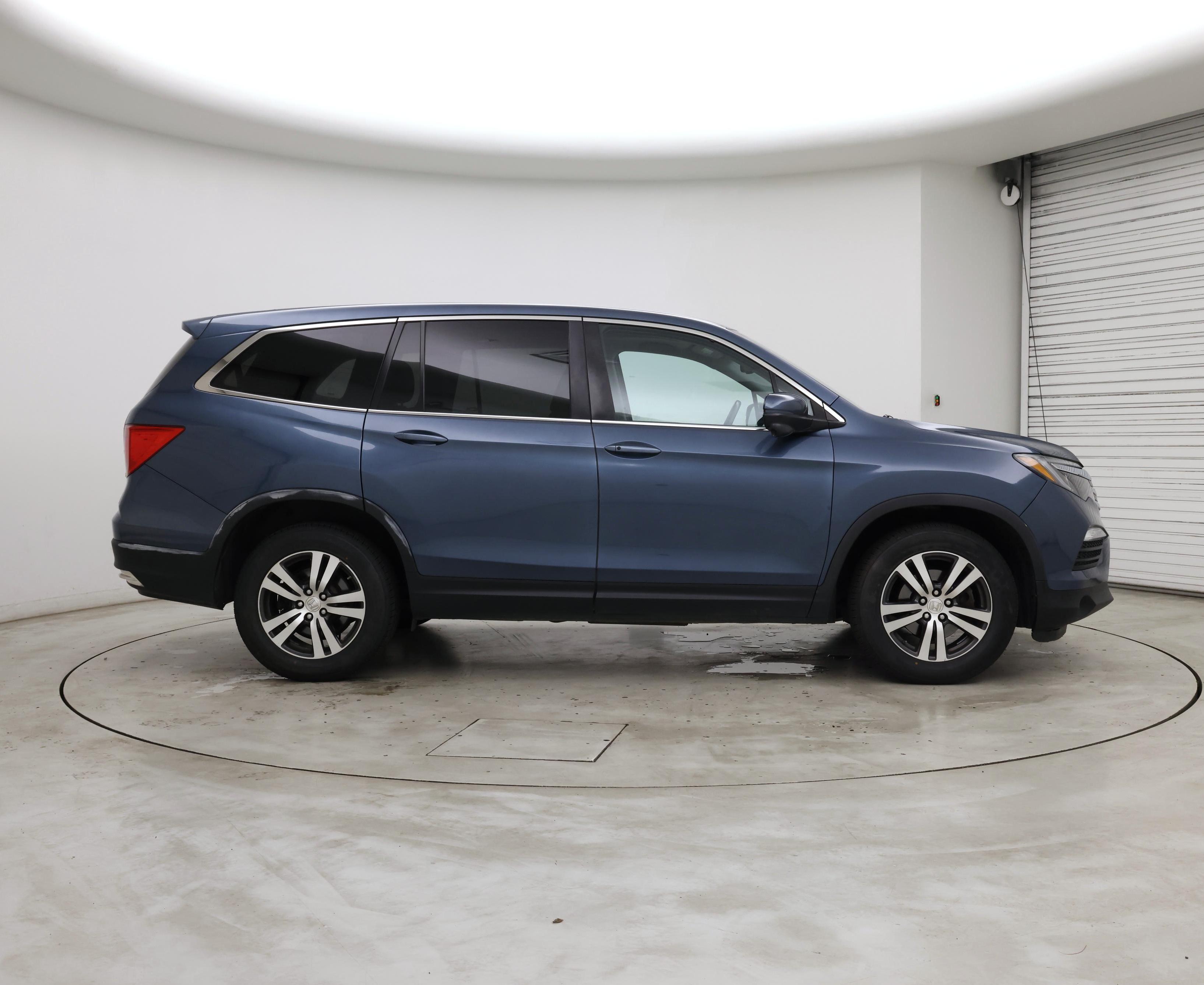 Thumbnail: 2018 Honda Pilot - 7