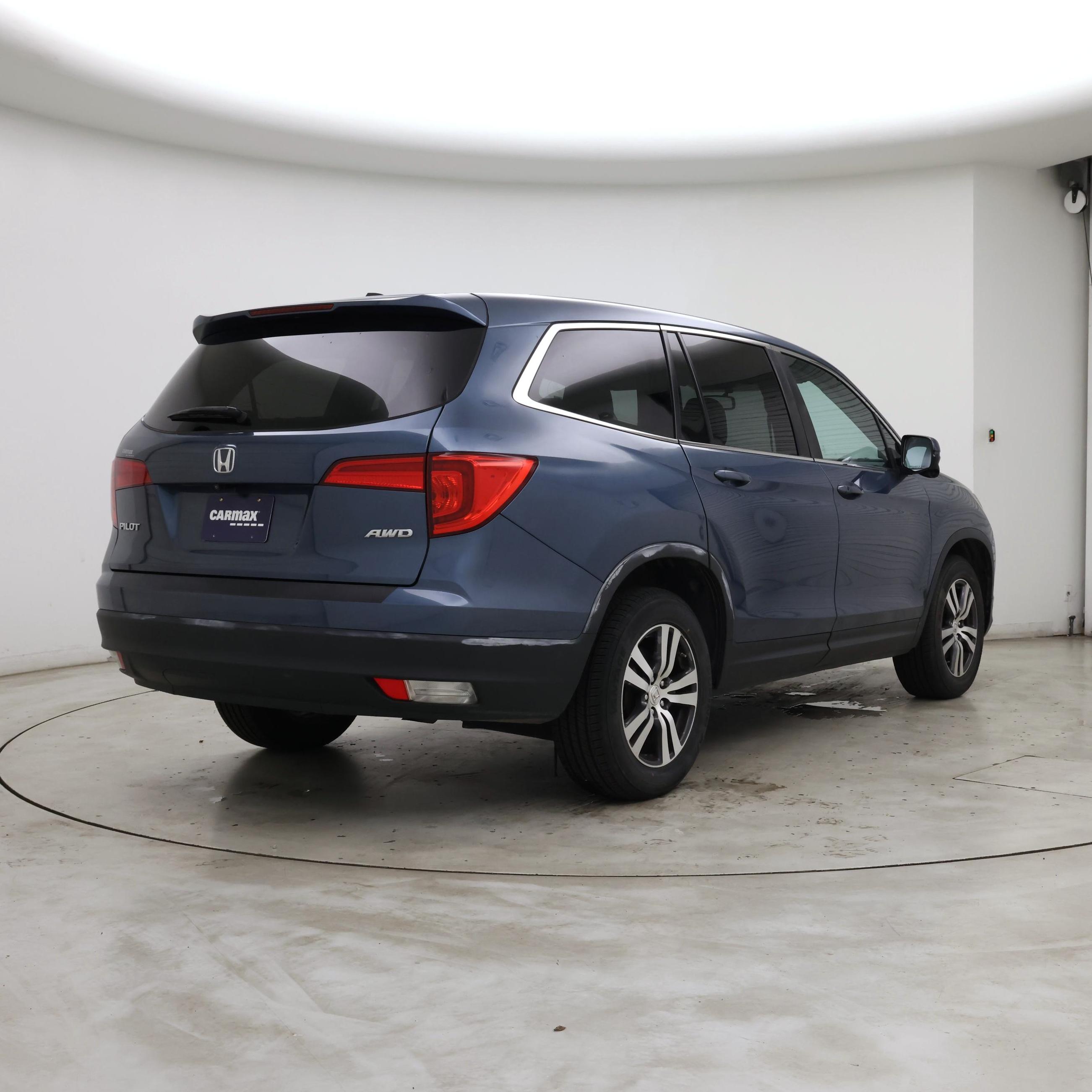 Thumbnail: 2018 Honda Pilot - 8