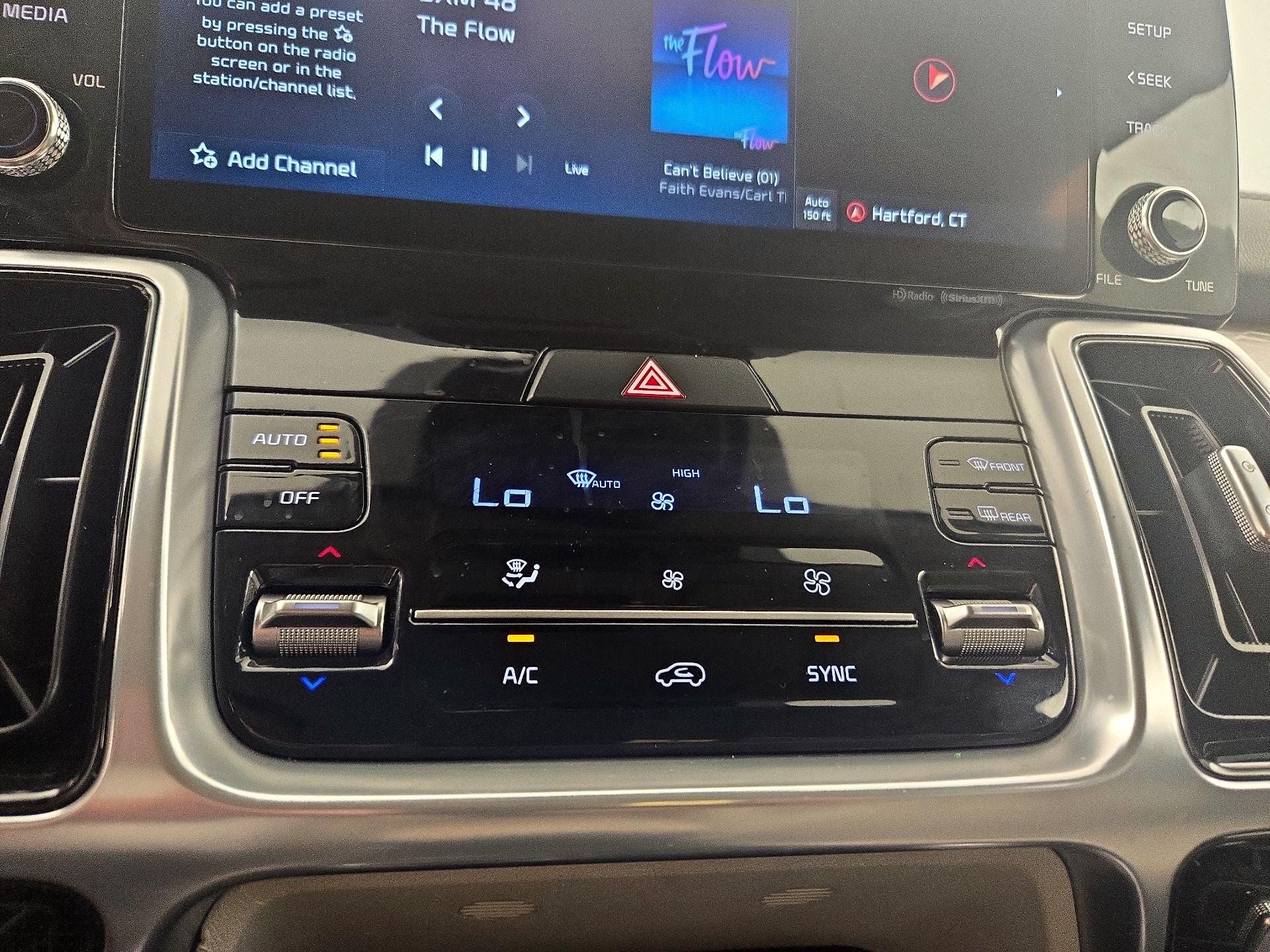 Thumbnail: 2022 Kia Sorento - 17