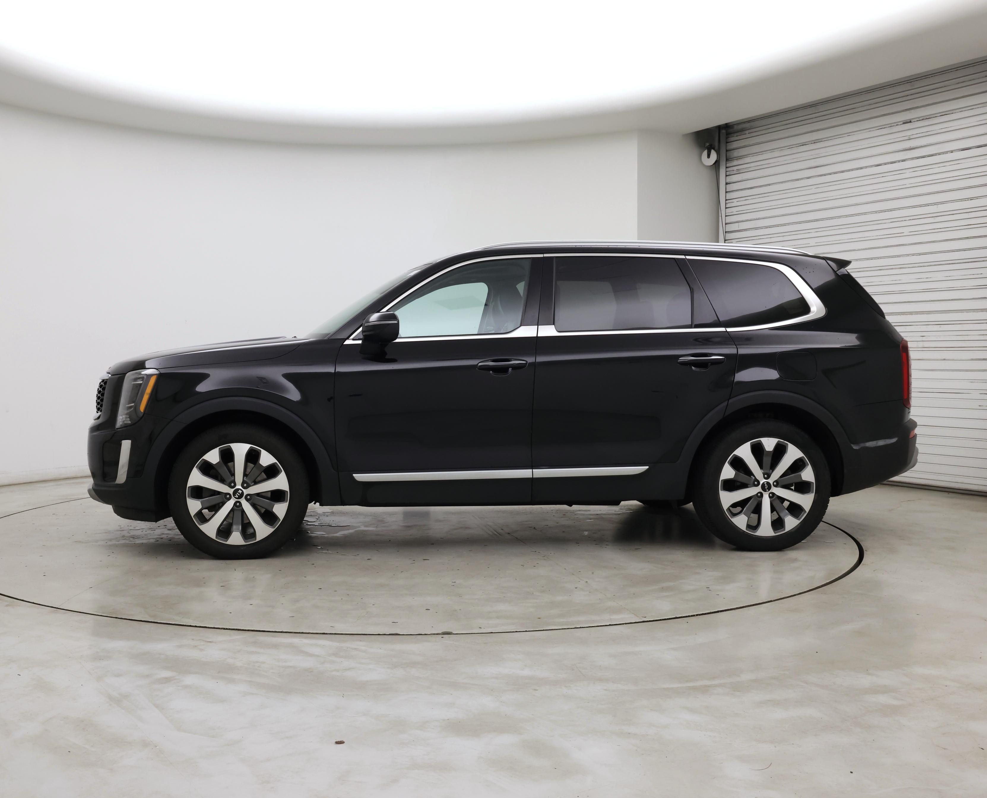 Thumbnail: 2022 Kia Telluride - 3