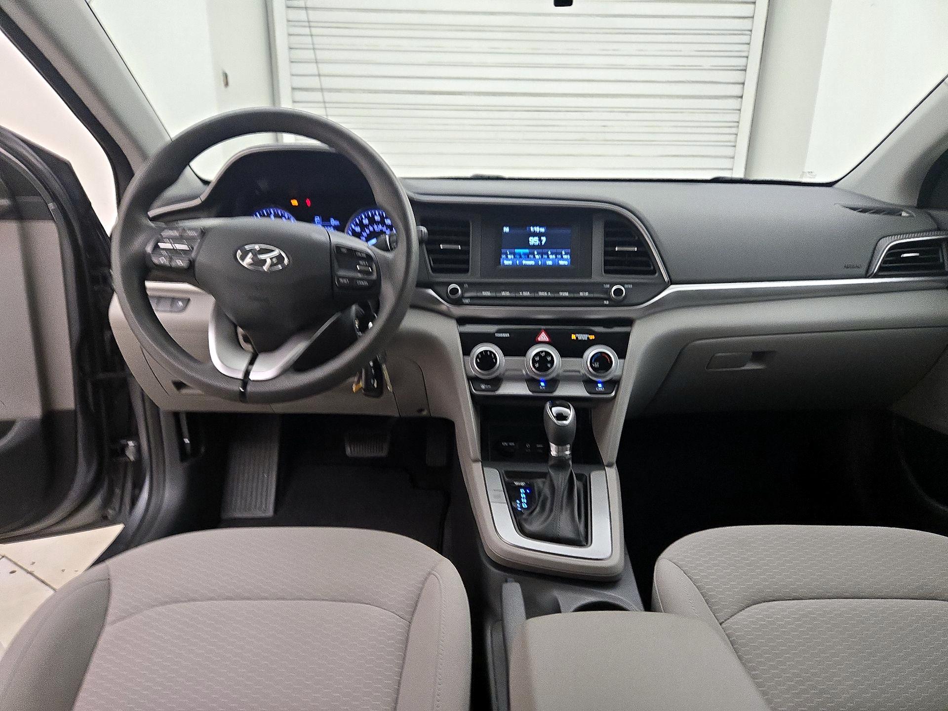 Thumbnail: 2019 Hyundai Elantra - 9