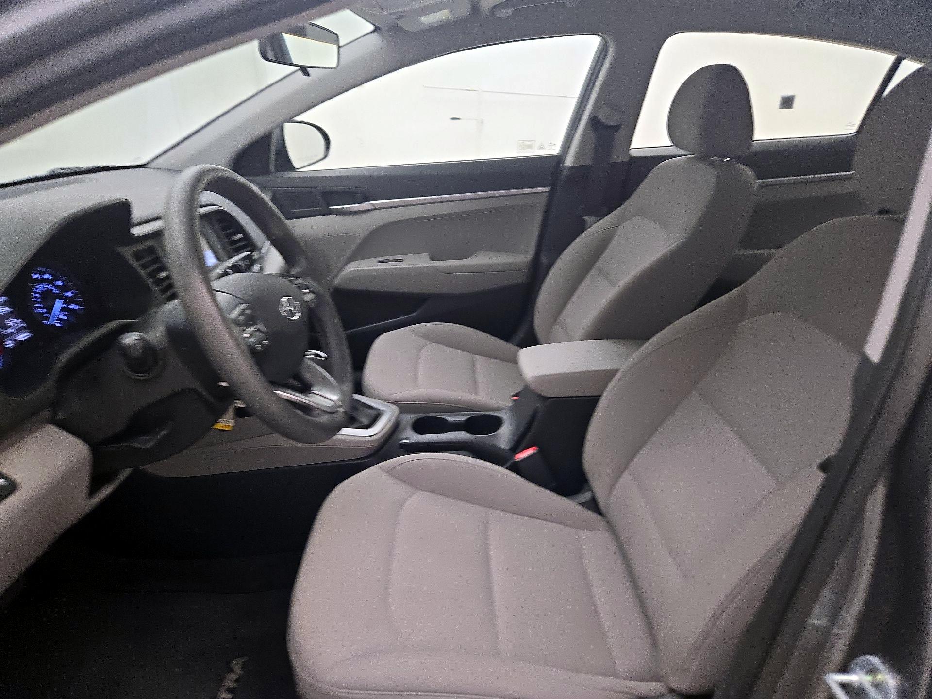 Thumbnail: 2019 Hyundai Elantra - 11