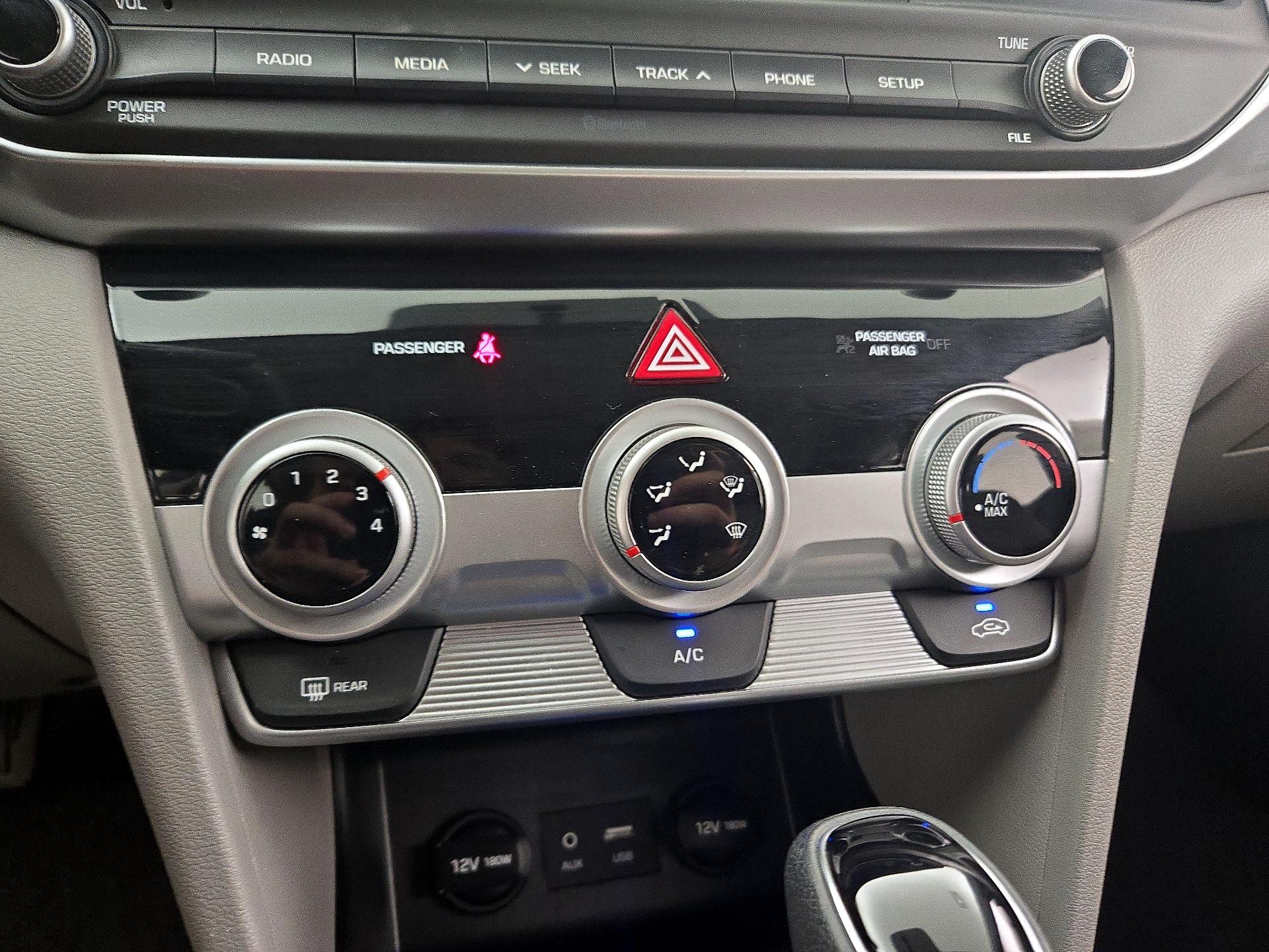 Thumbnail: 2019 Hyundai Elantra - 16