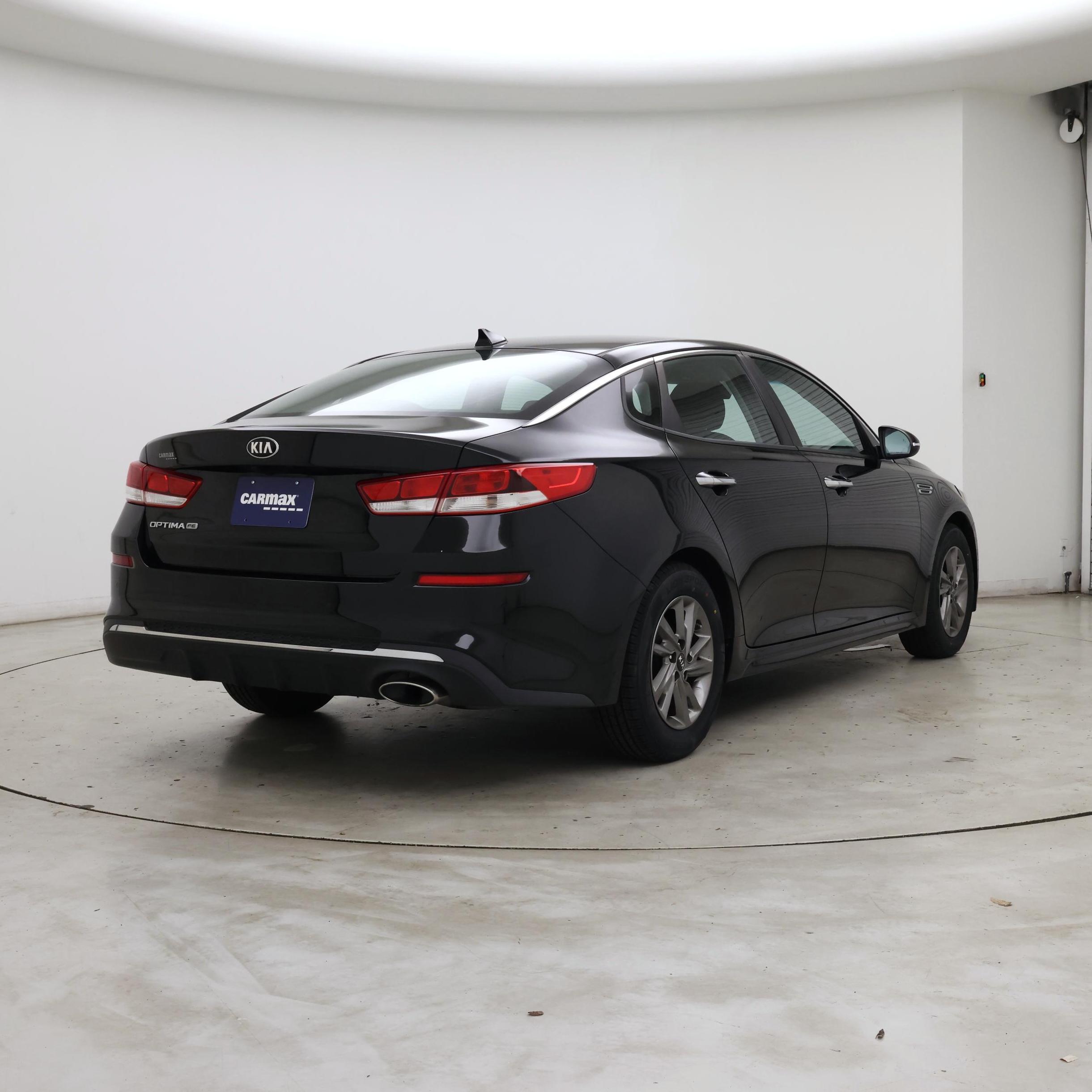 Thumbnail: 2019 Kia Optima - 8