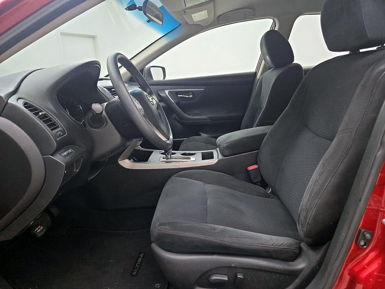 Power Seat(s) & Side Airbags