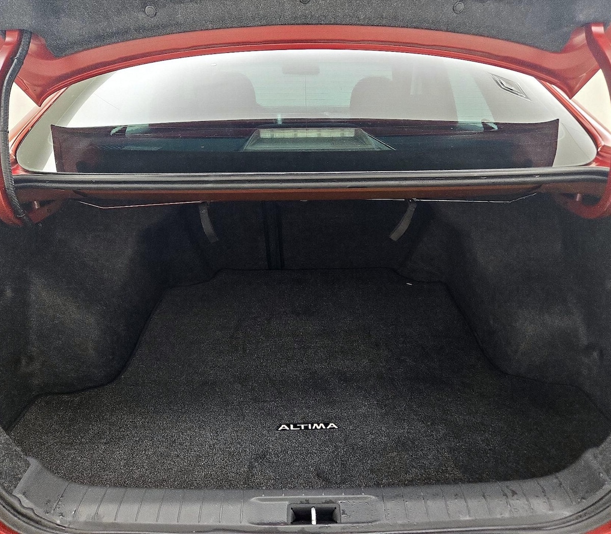 Trunk/Cargo (Seats Up)