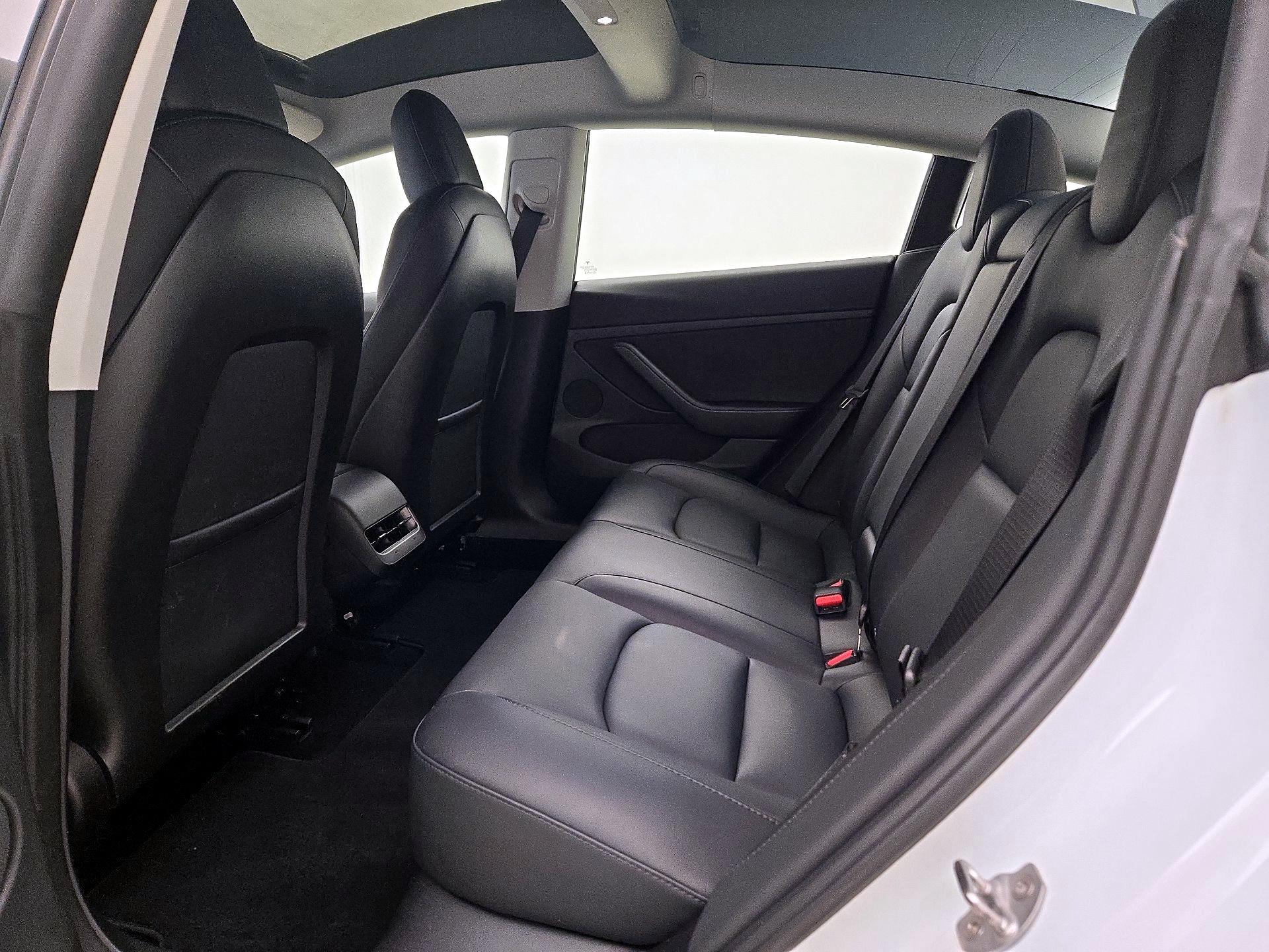 Thumbnail: 2023 Tesla Model 3 - 18