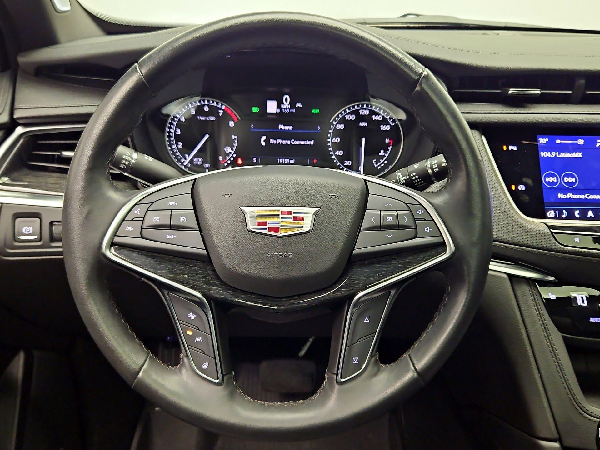 Thumbnail: 2023 Cadillac XT5 - 10