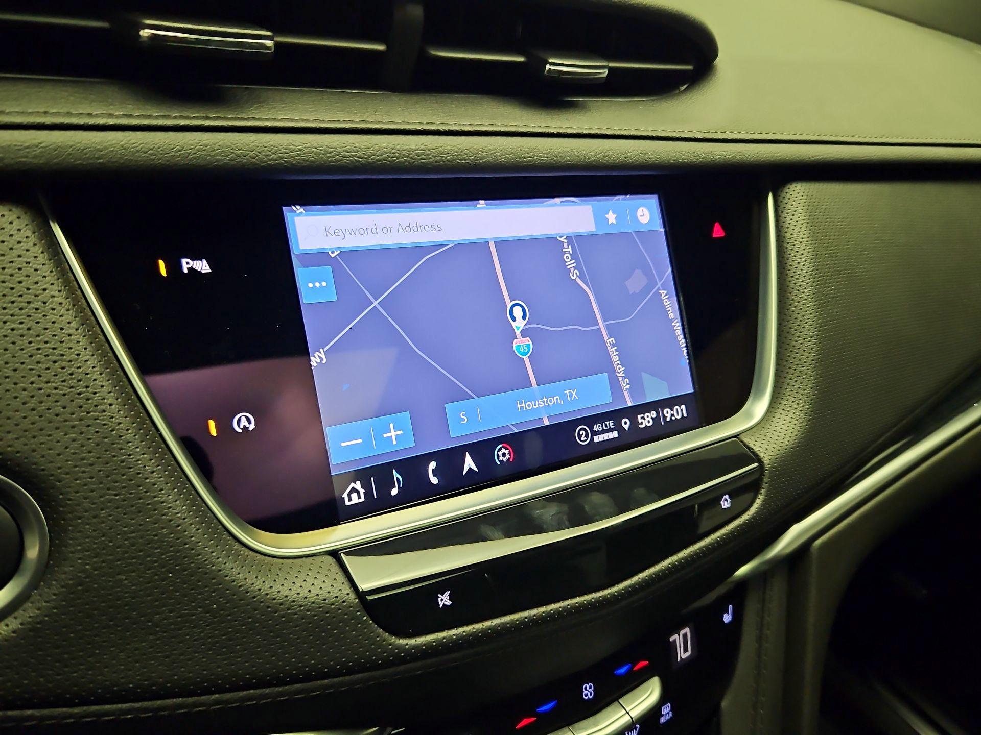 Thumbnail: 2023 Cadillac XT5 - 14
