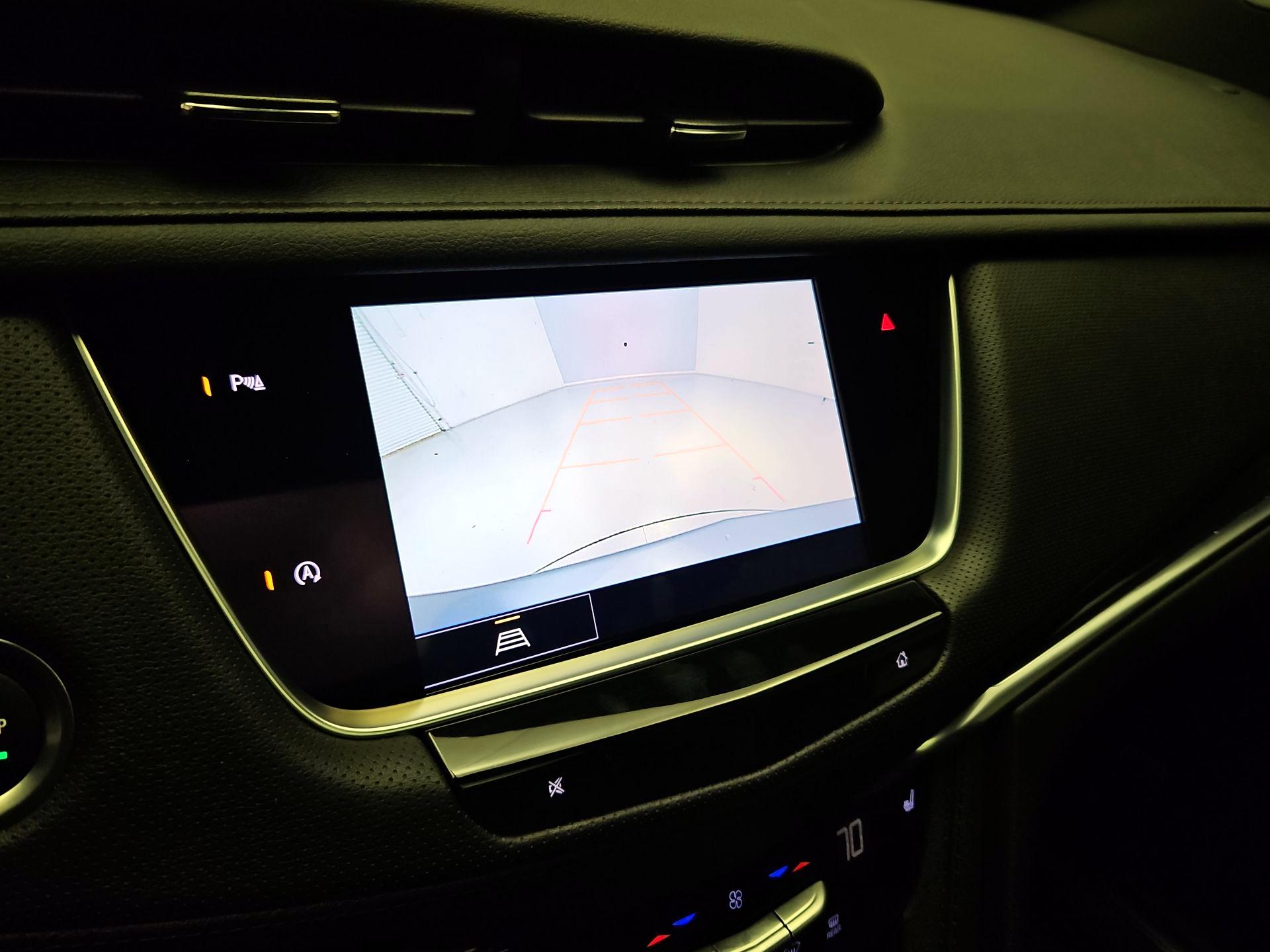 Thumbnail: 2023 Cadillac XT5 - 15