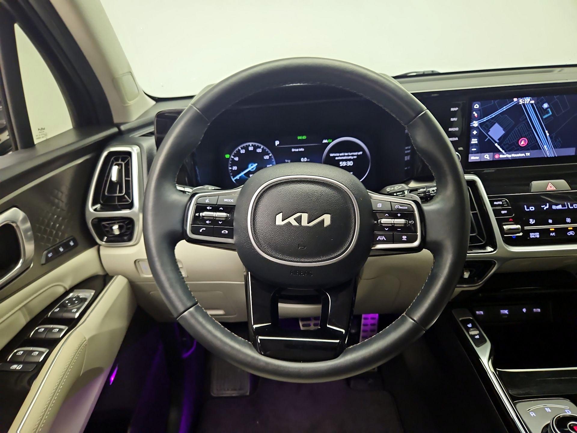 Thumbnail: 2023 Kia Sorento - 10