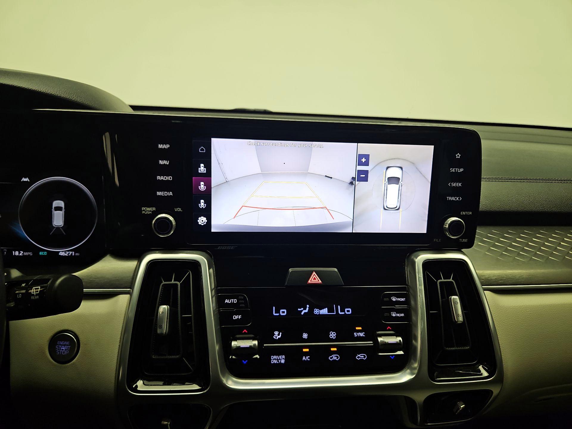 Thumbnail: 2023 Kia Sorento - 14