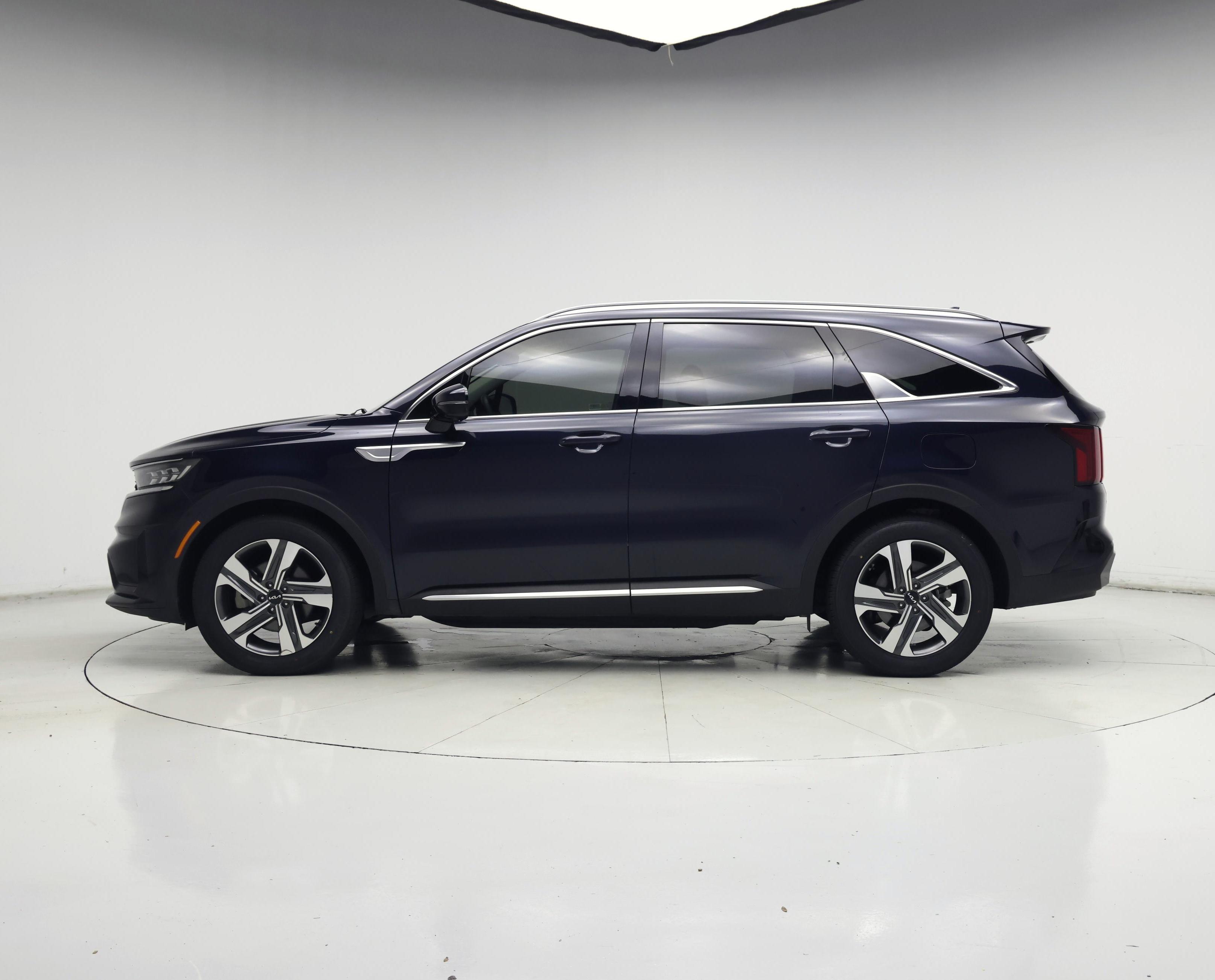 Thumbnail: 2023 Kia Sorento - 3