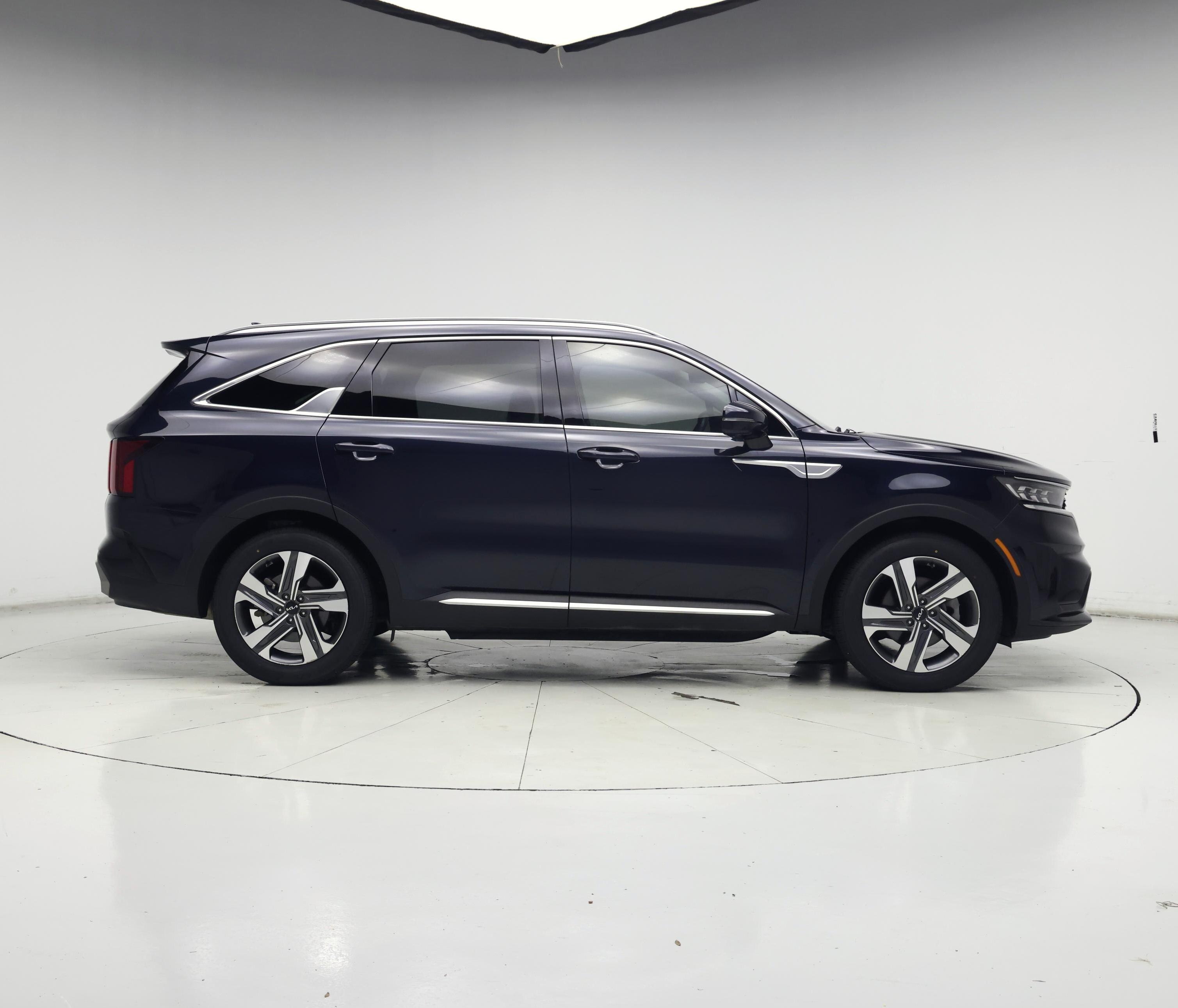 Thumbnail: 2023 Kia Sorento - 7