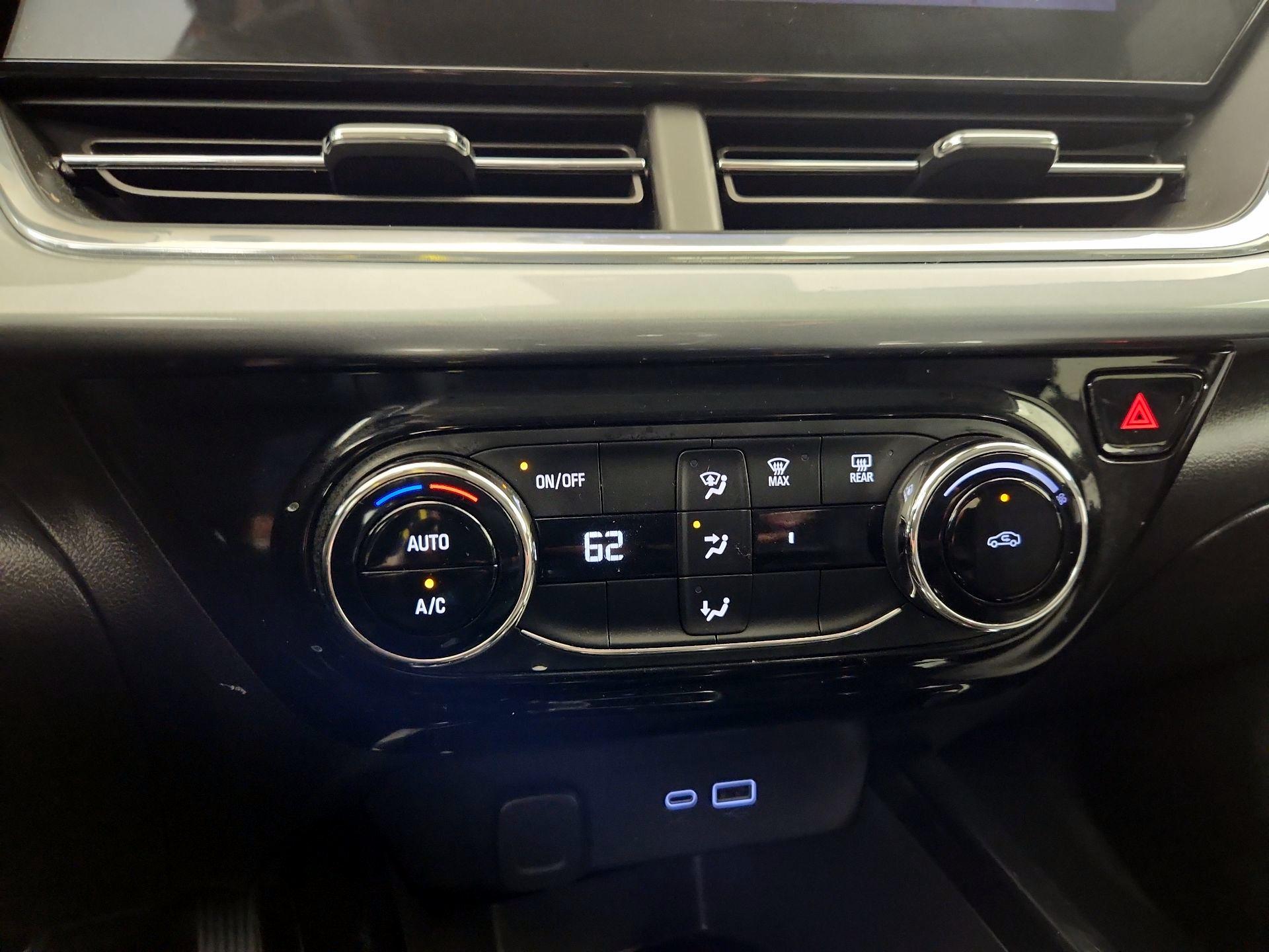 Thumbnail: 2024 Chevrolet Trax - 16