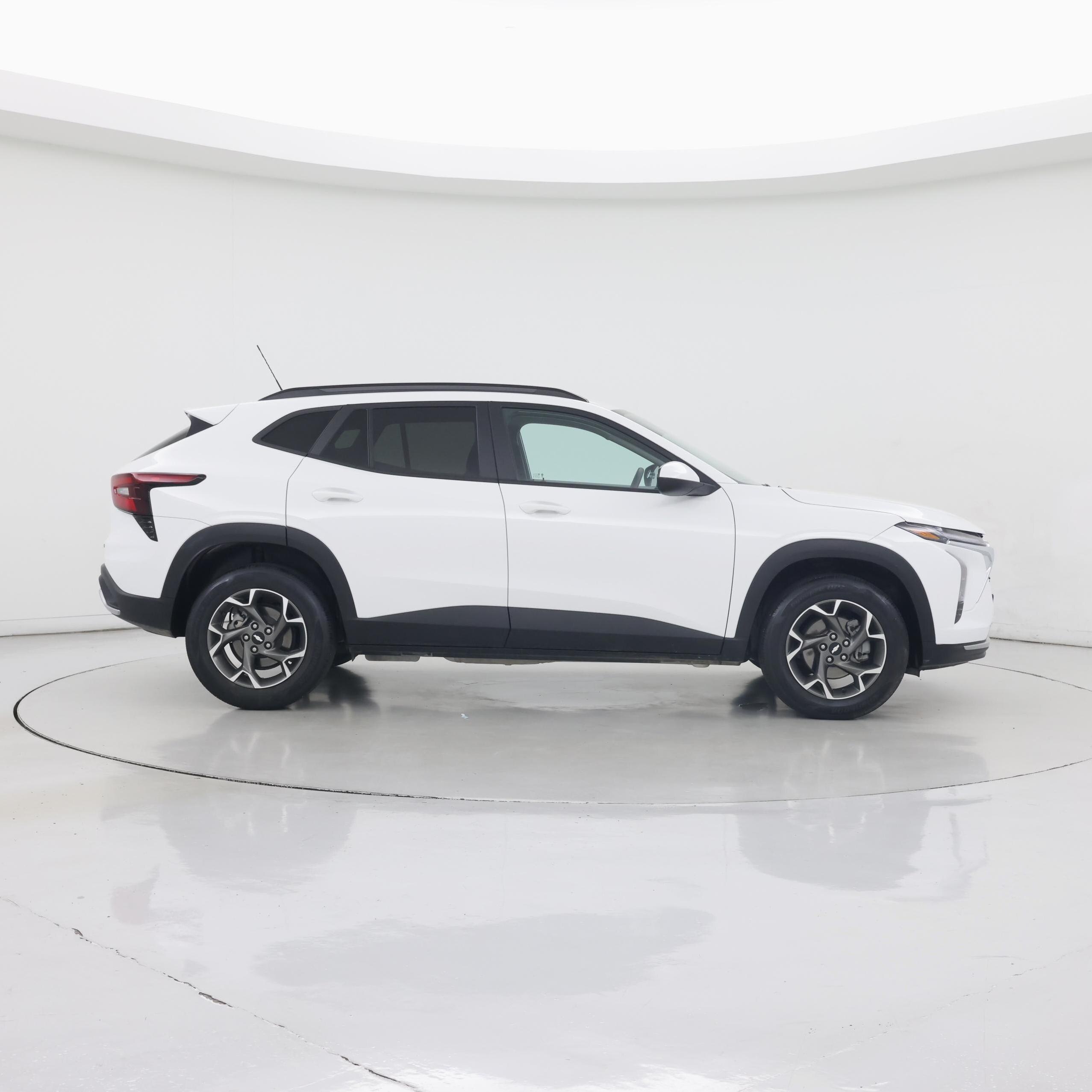 Thumbnail: 2024 Chevrolet Trax - 7