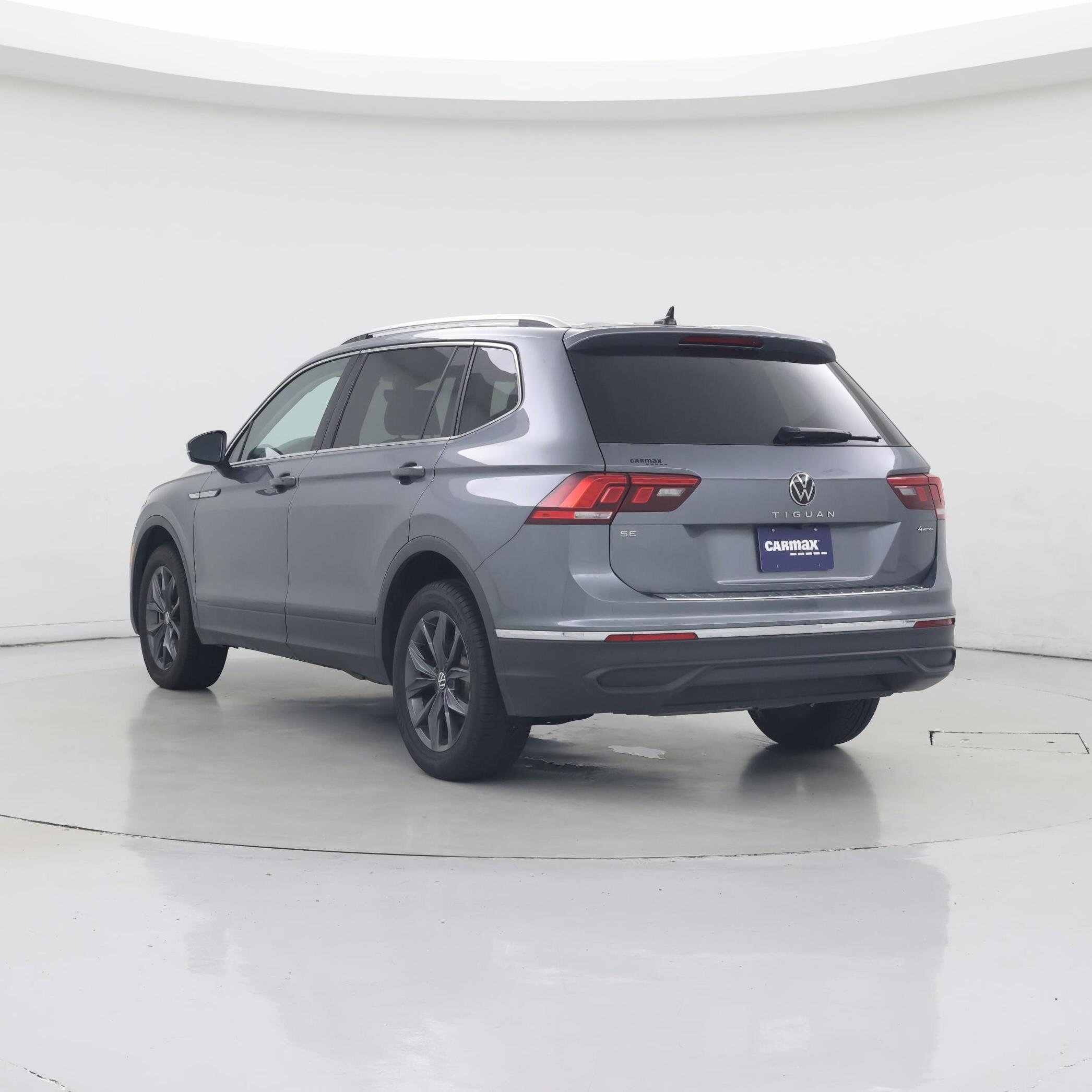 Thumbnail: 2023 Volkswagen Tiguan - 2
