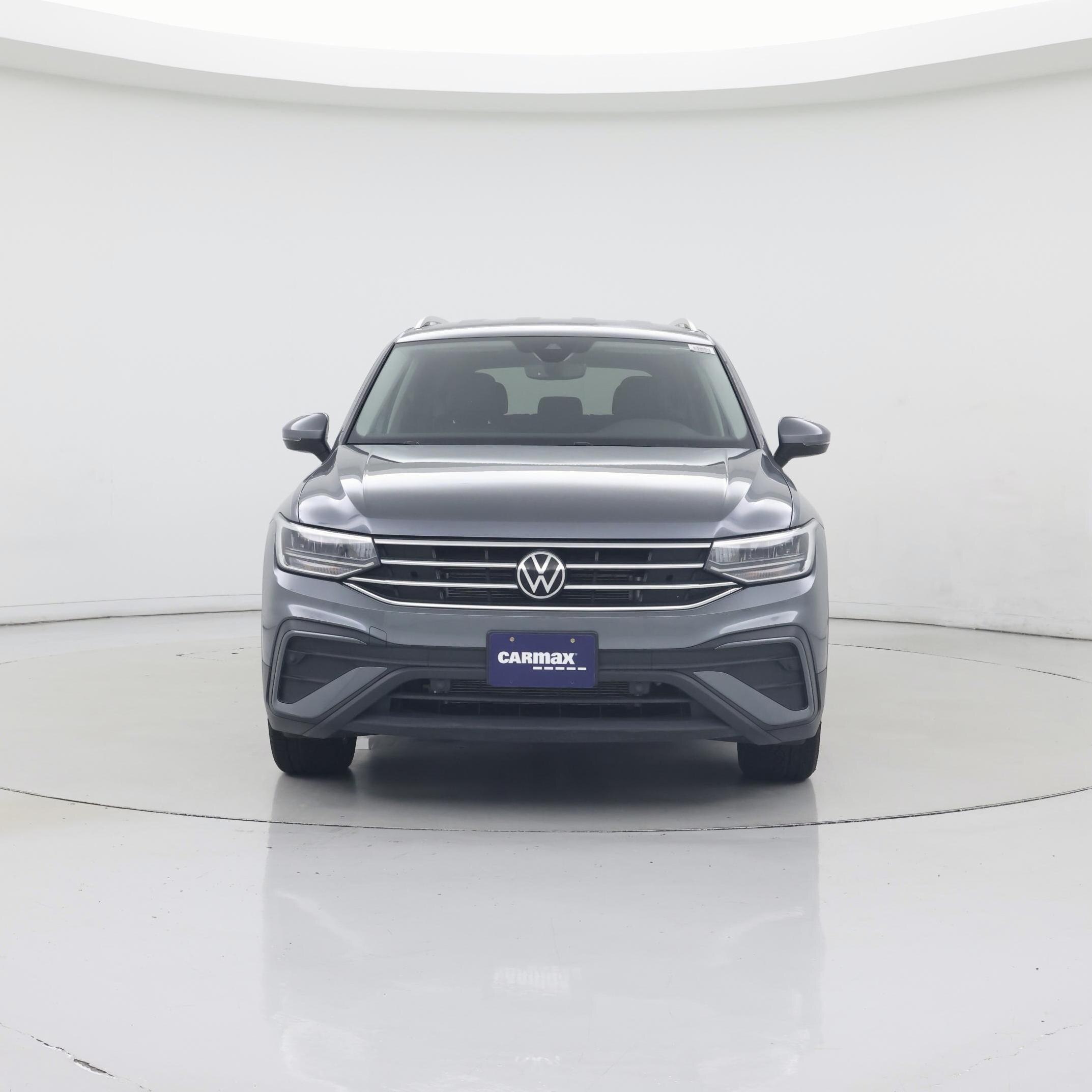 Thumbnail: 2023 Volkswagen Tiguan - 5