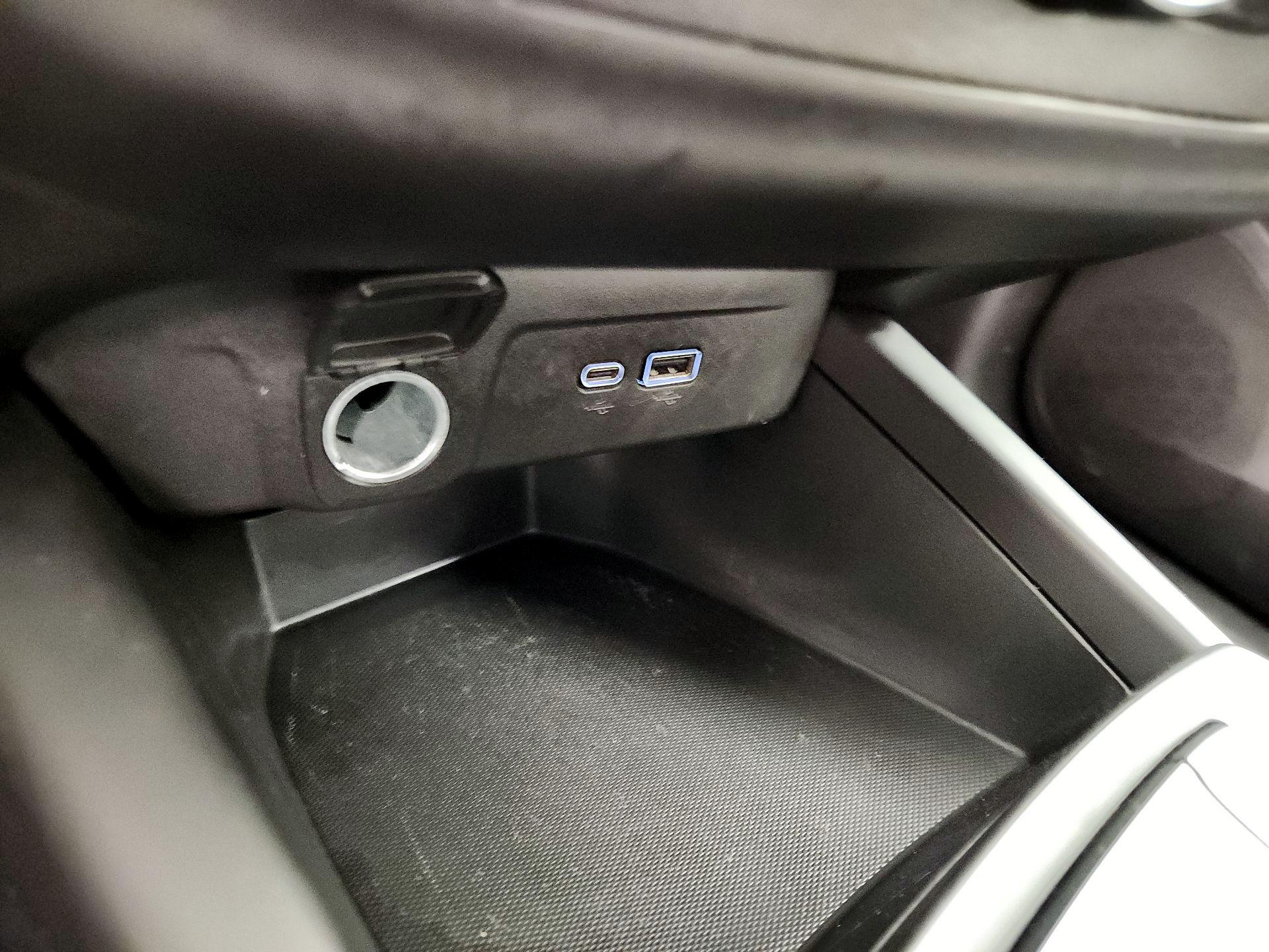 Thumbnail: 2025 Chevrolet Trax - 18