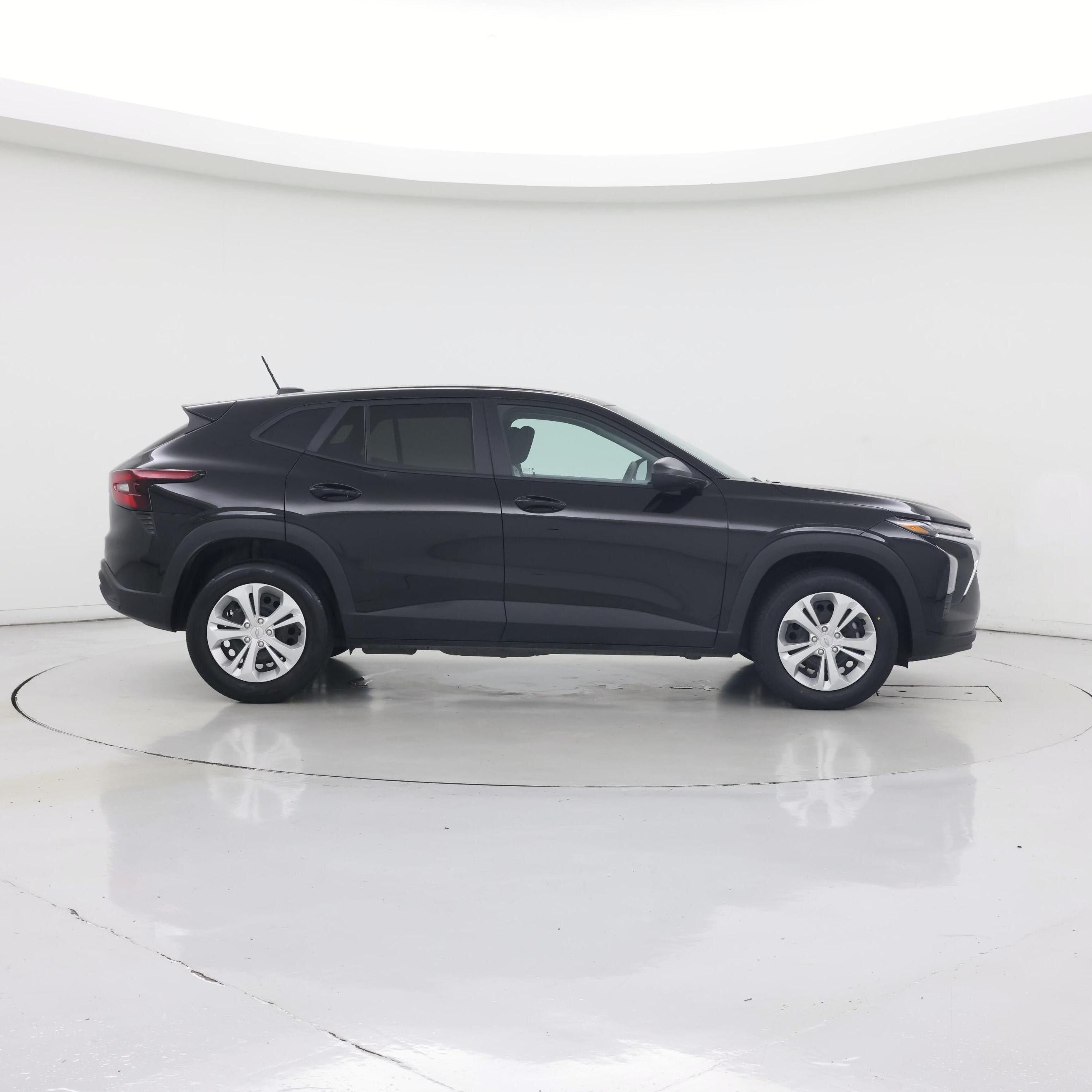 Thumbnail: 2025 Chevrolet Trax - 7