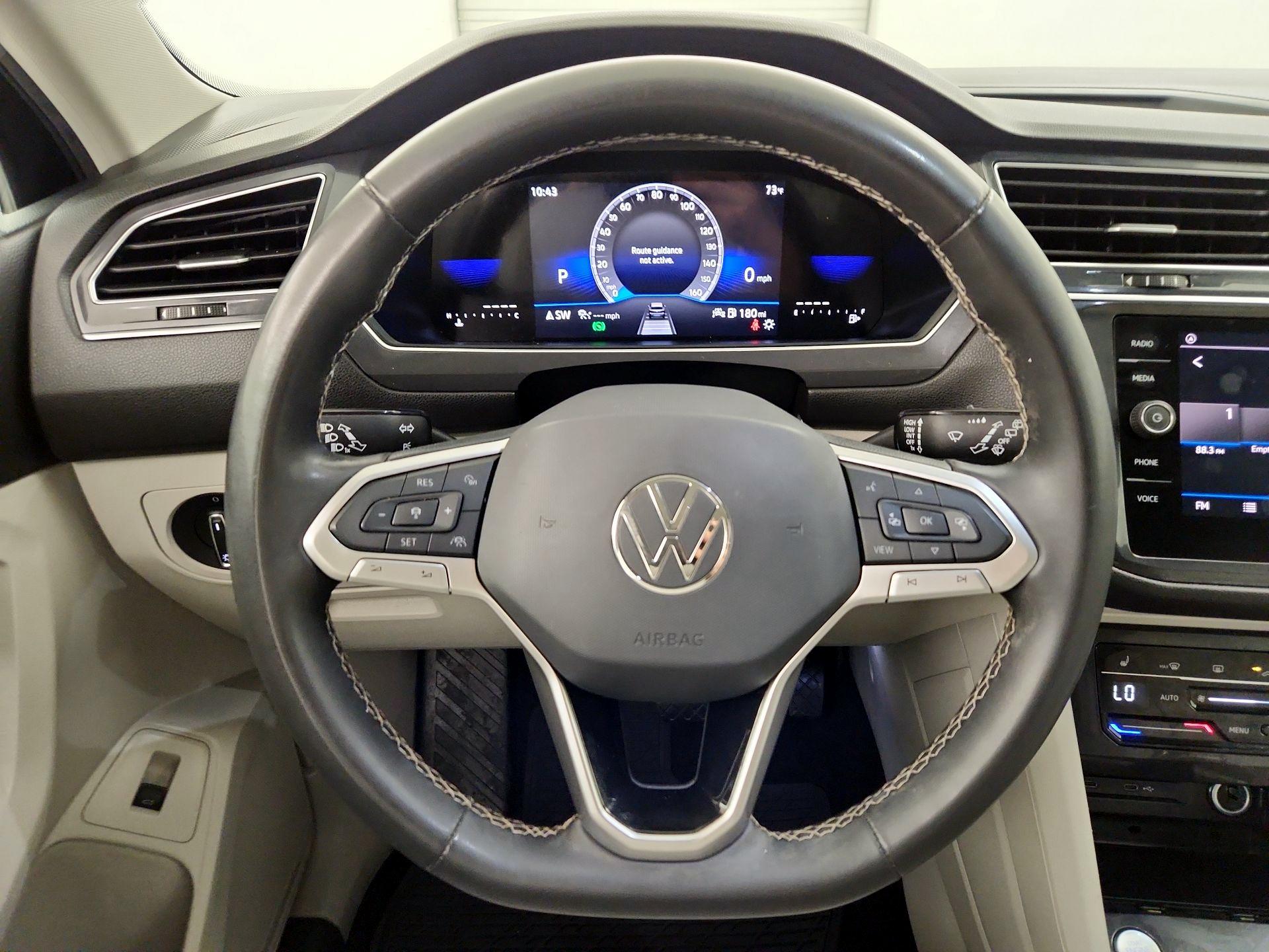 Thumbnail: 2024 Volkswagen Tiguan - 10