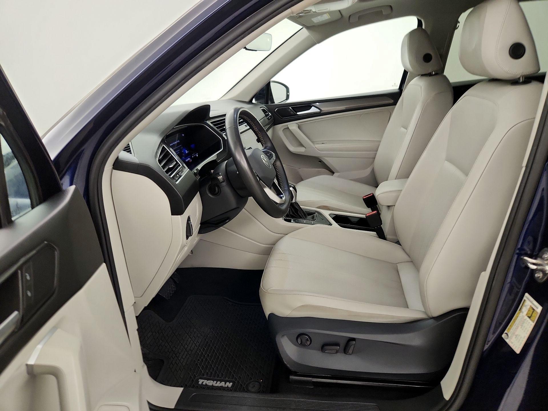 Thumbnail: 2024 Volkswagen Tiguan - 11