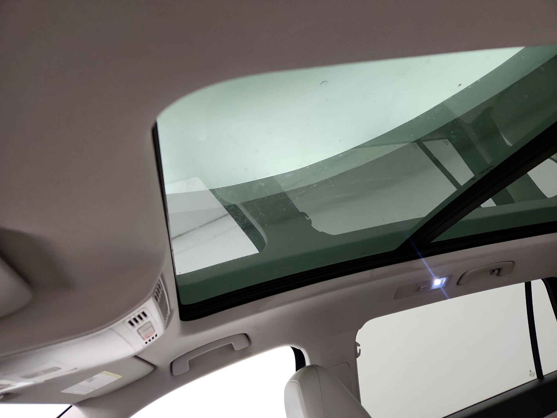Thumbnail: 2024 Volkswagen Tiguan - 19