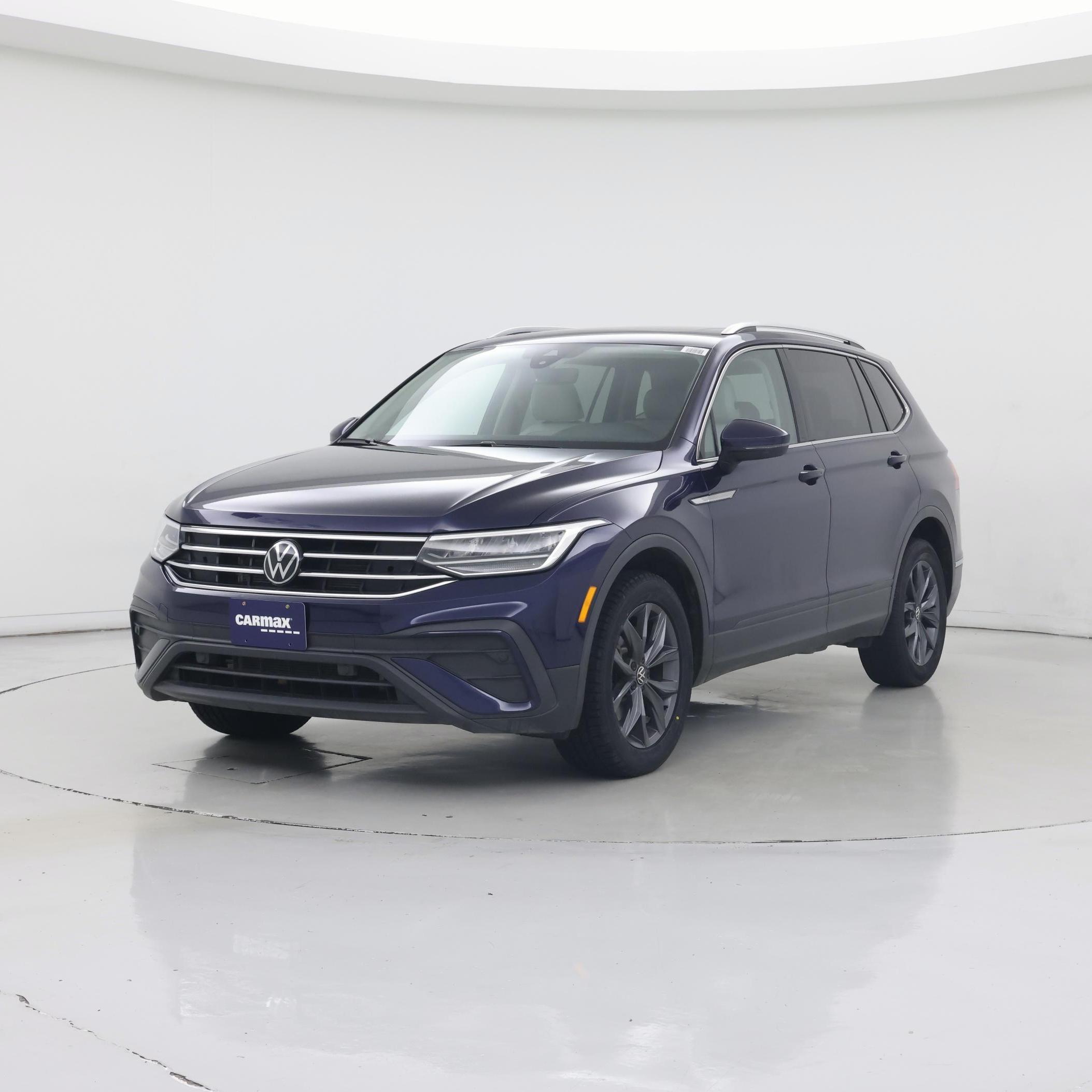 Thumbnail: 2024 Volkswagen Tiguan - 4